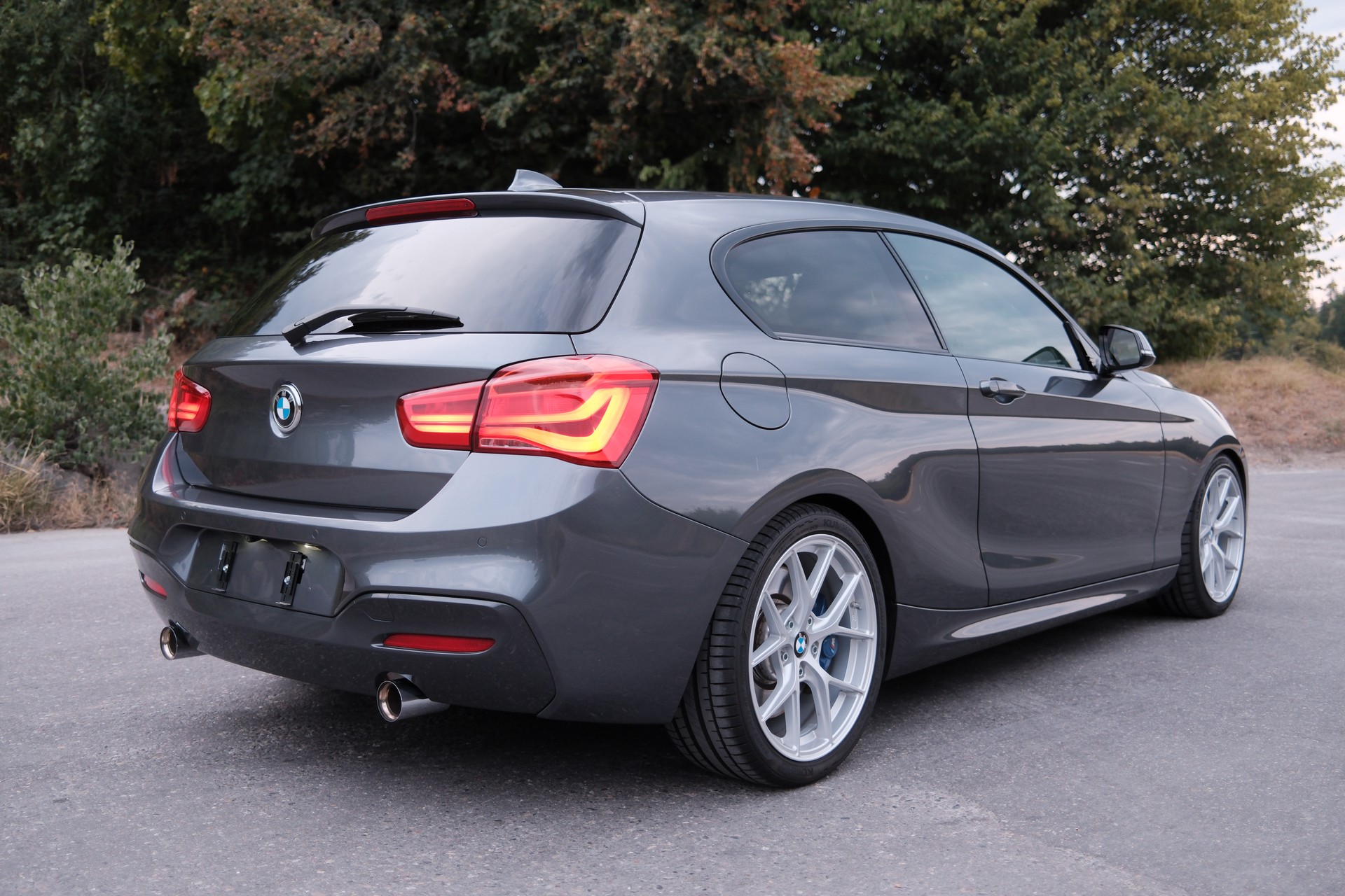 BMW M140i-image-3