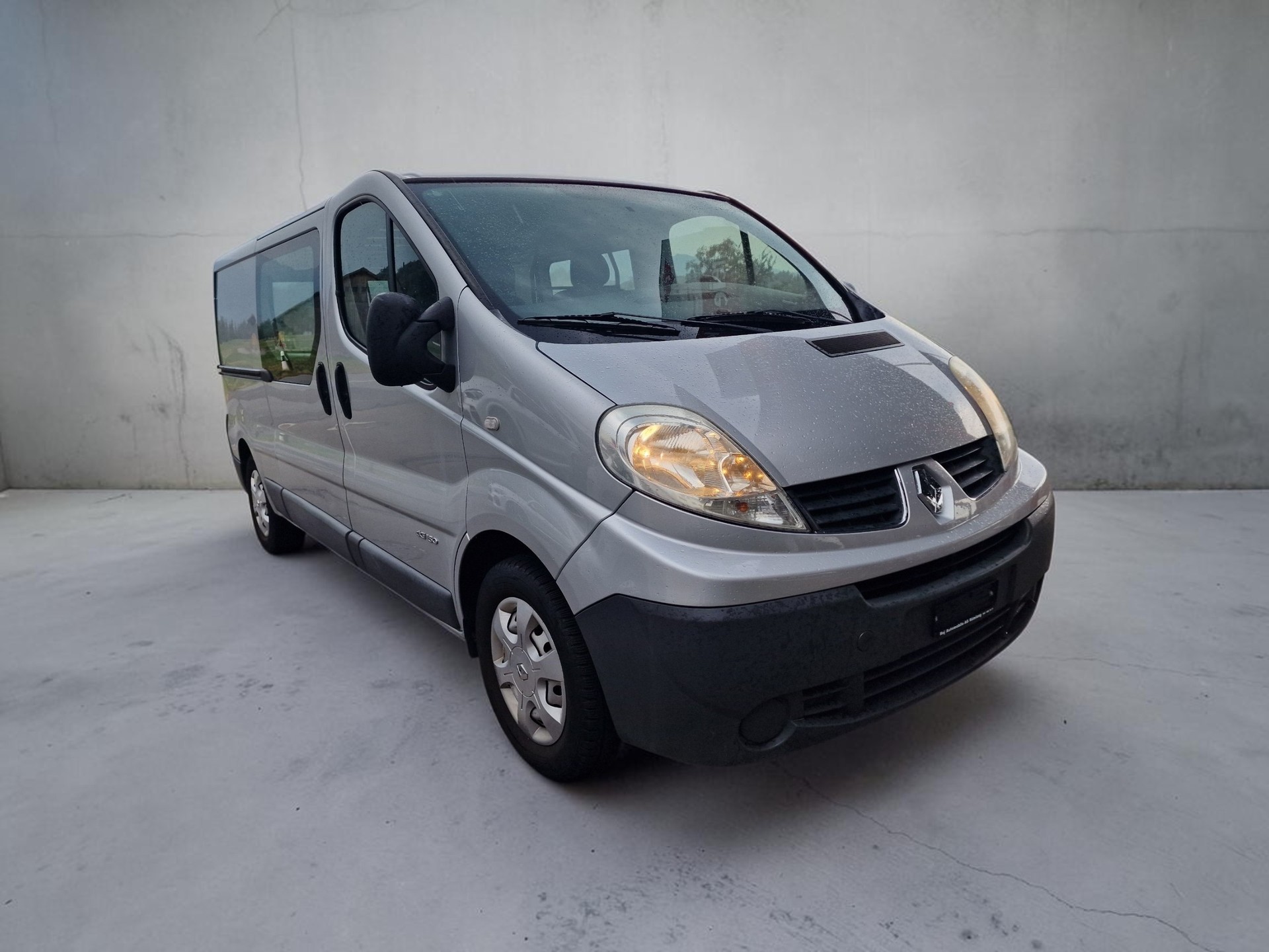 RENAULT Trafic 2.5 dCi 2.9t L1H1 12Mt Gara MFK Neu-image-4