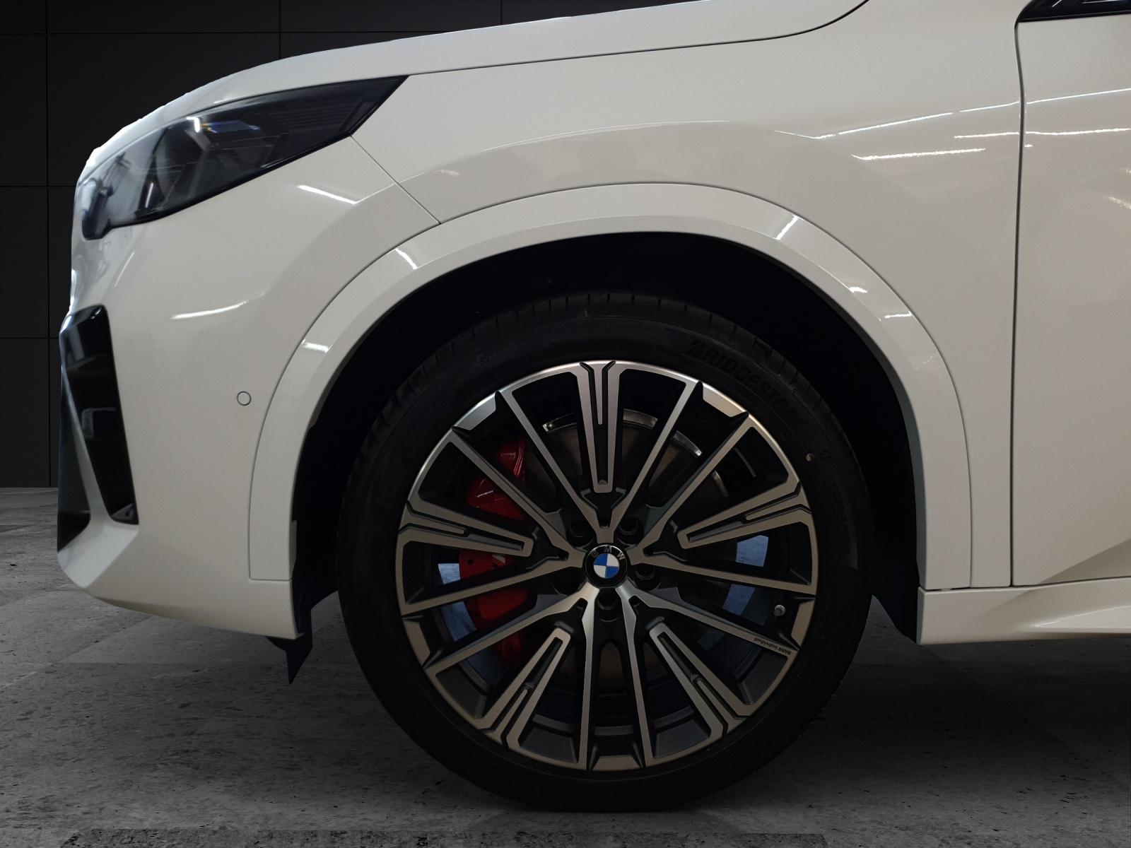 BMW iX2 xDrive30-image-8