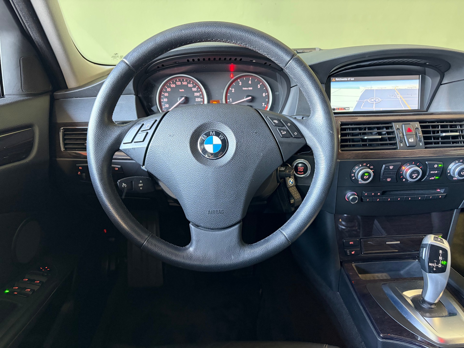 BMW 525xi Touring Steptronic *EDITION*Ab MFK*-image-10
