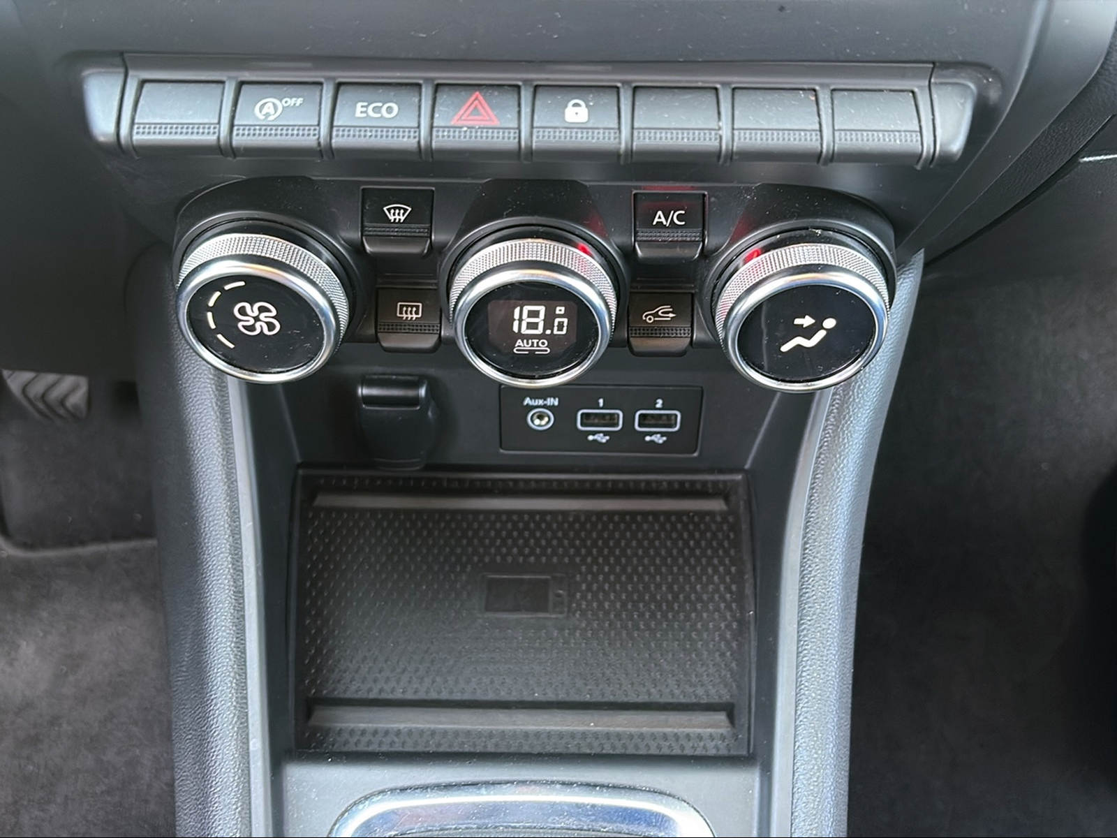 RENAULT Captur 1.0 TCe Intens-image-11