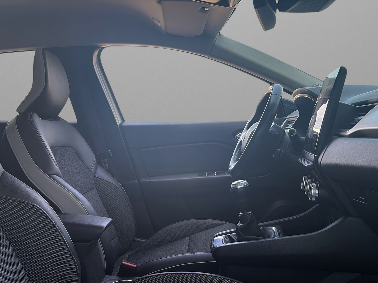 RENAULT Captur 1.0 TCe Intens-image-8