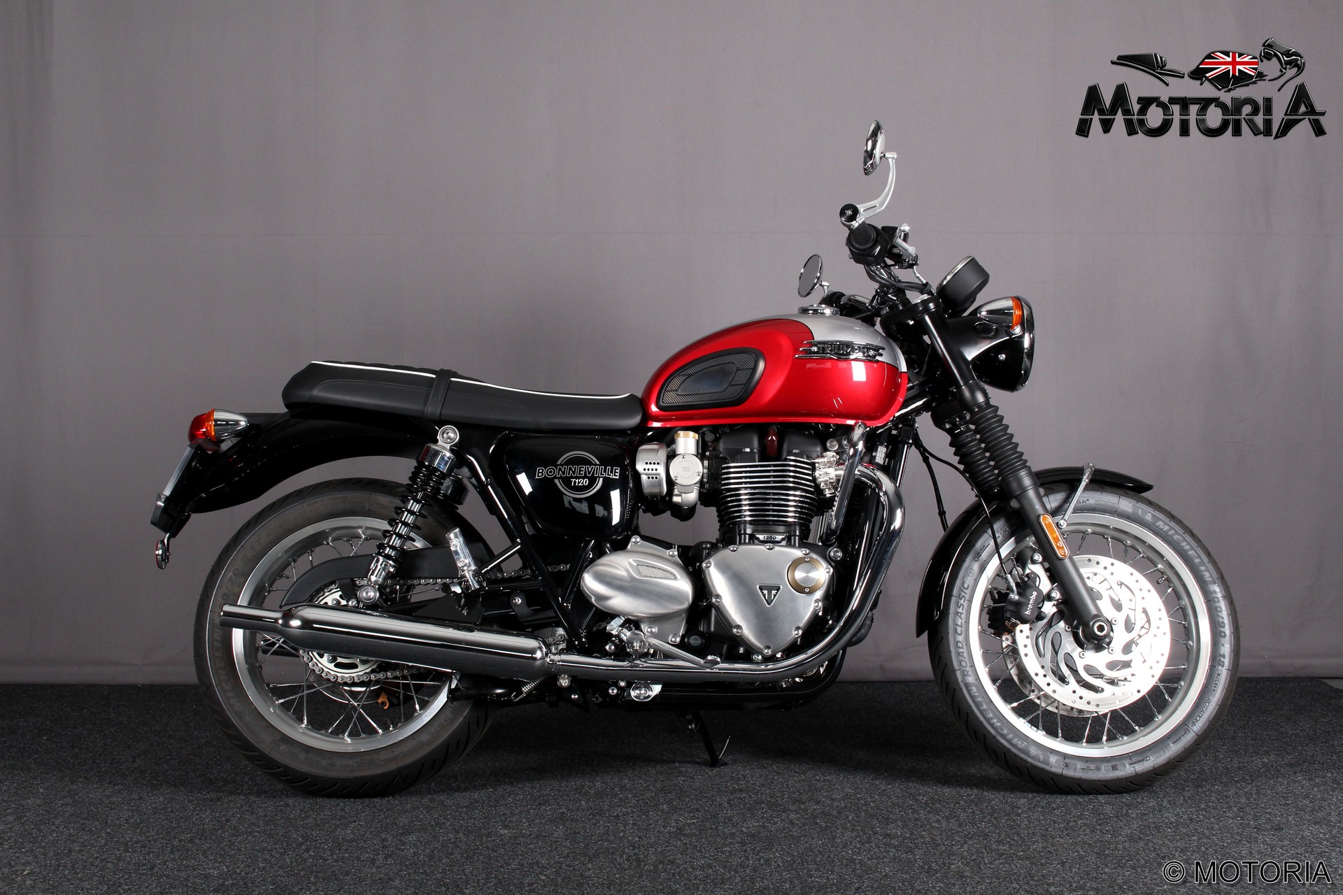 TRIUMPH Bonneville T120-showroom-element-1