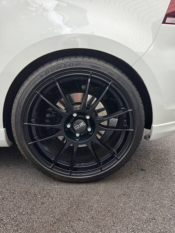 VW GOLF-image-4