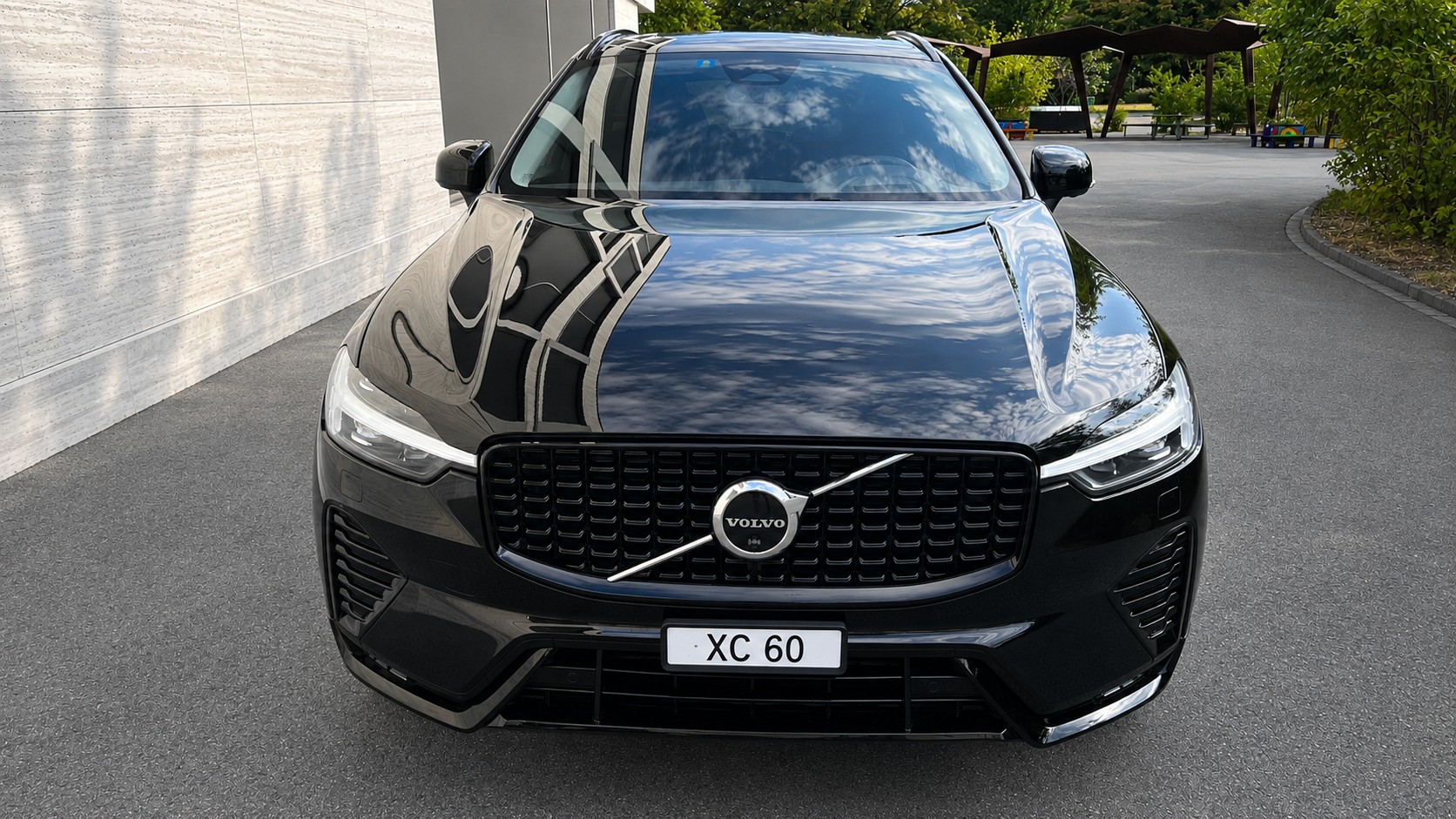 VOLVO 2.0 B4 MH Ultimate Dark AWD-image-4