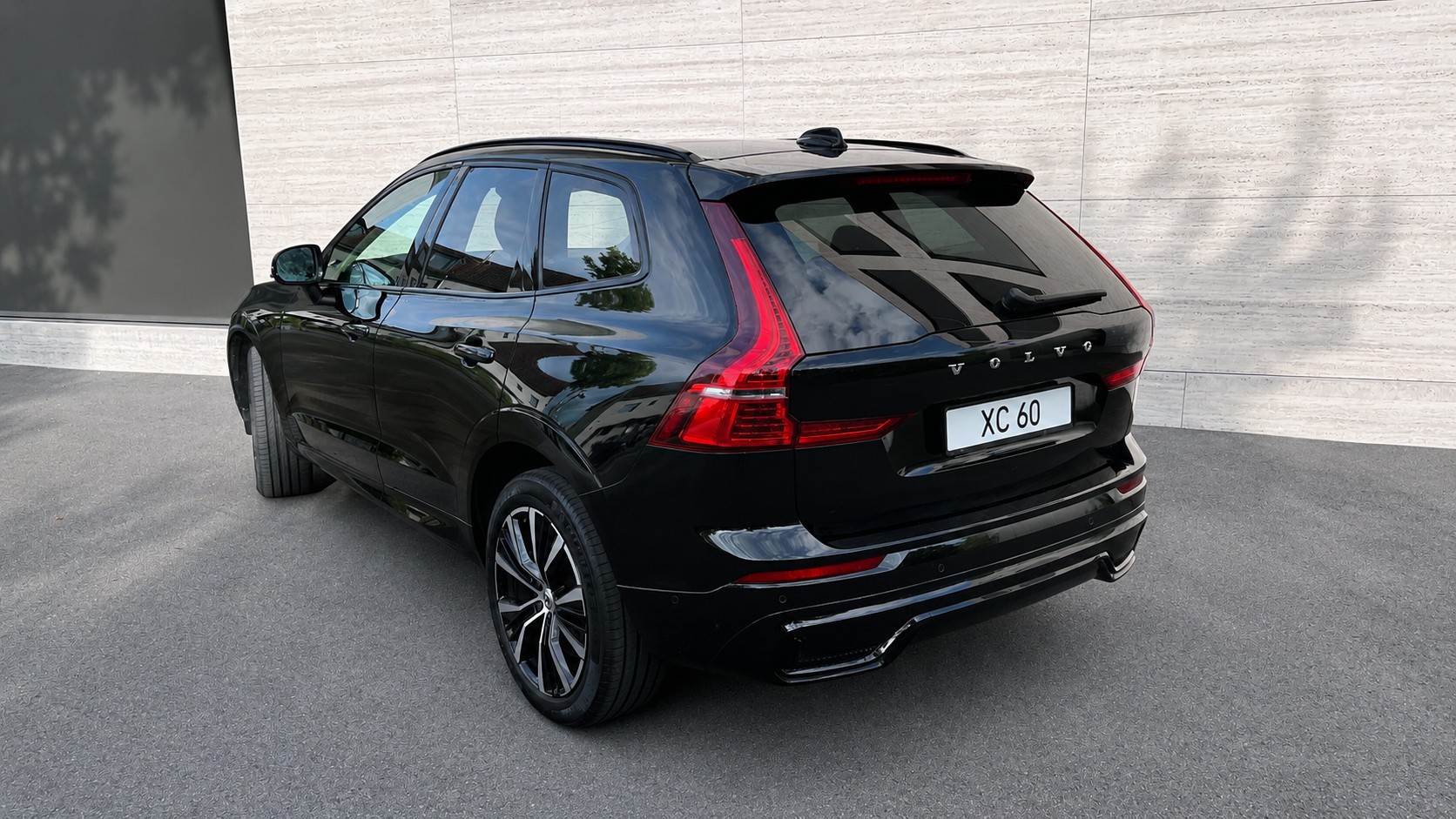 VOLVO 2.0 B4 MH Ultimate Dark AWD-image-7