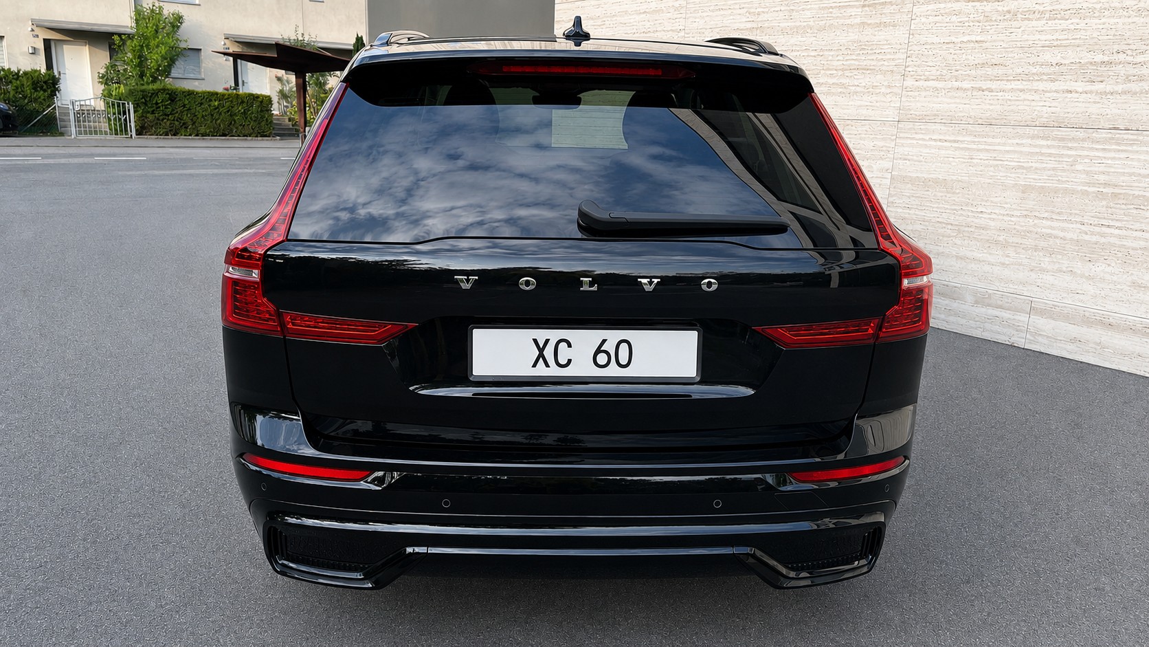 VOLVO 2.0 B4 MH Ultimate Dark AWD-image-6