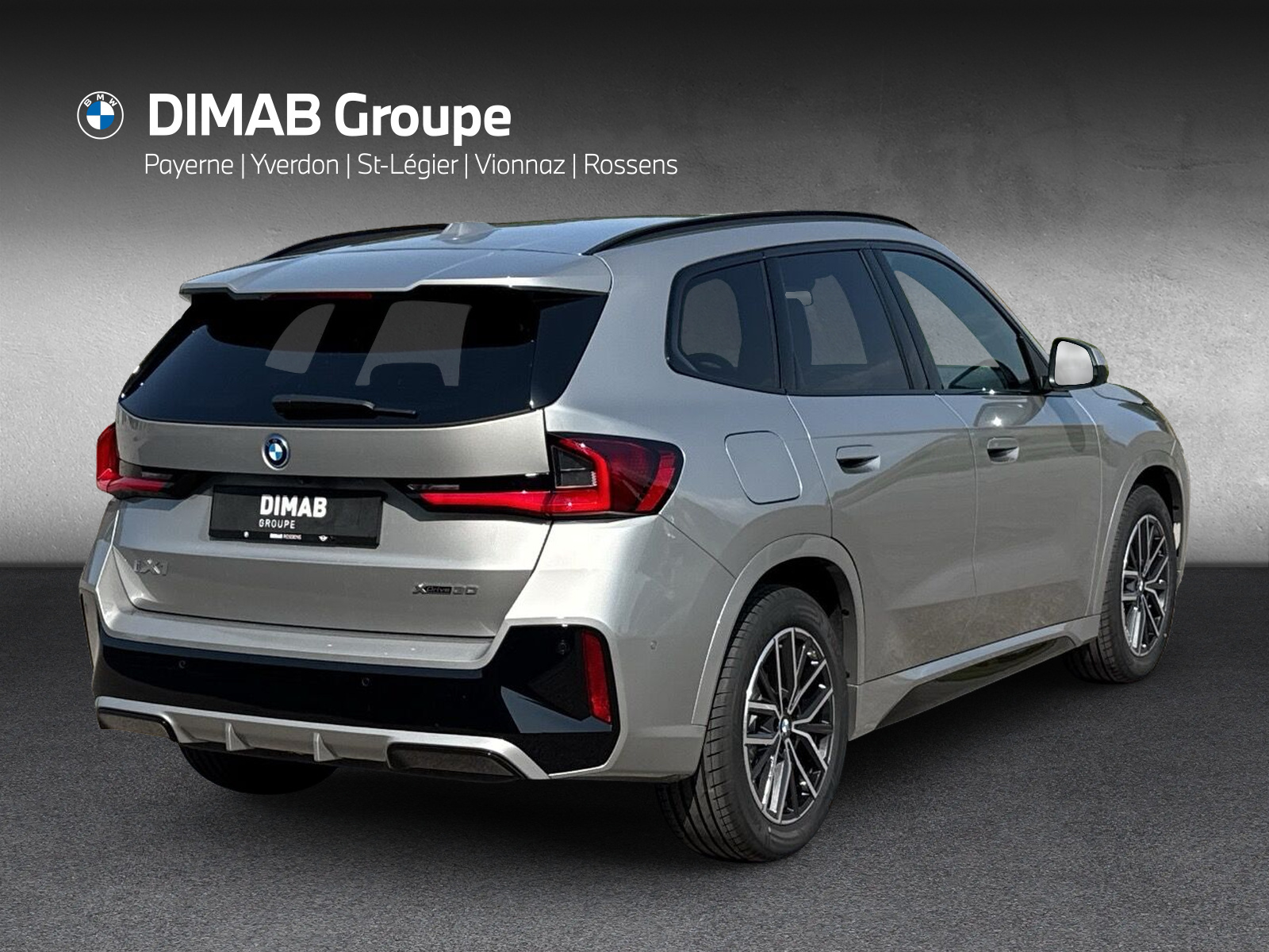 BMW iX1 xDrive 30 M Sport-image-4