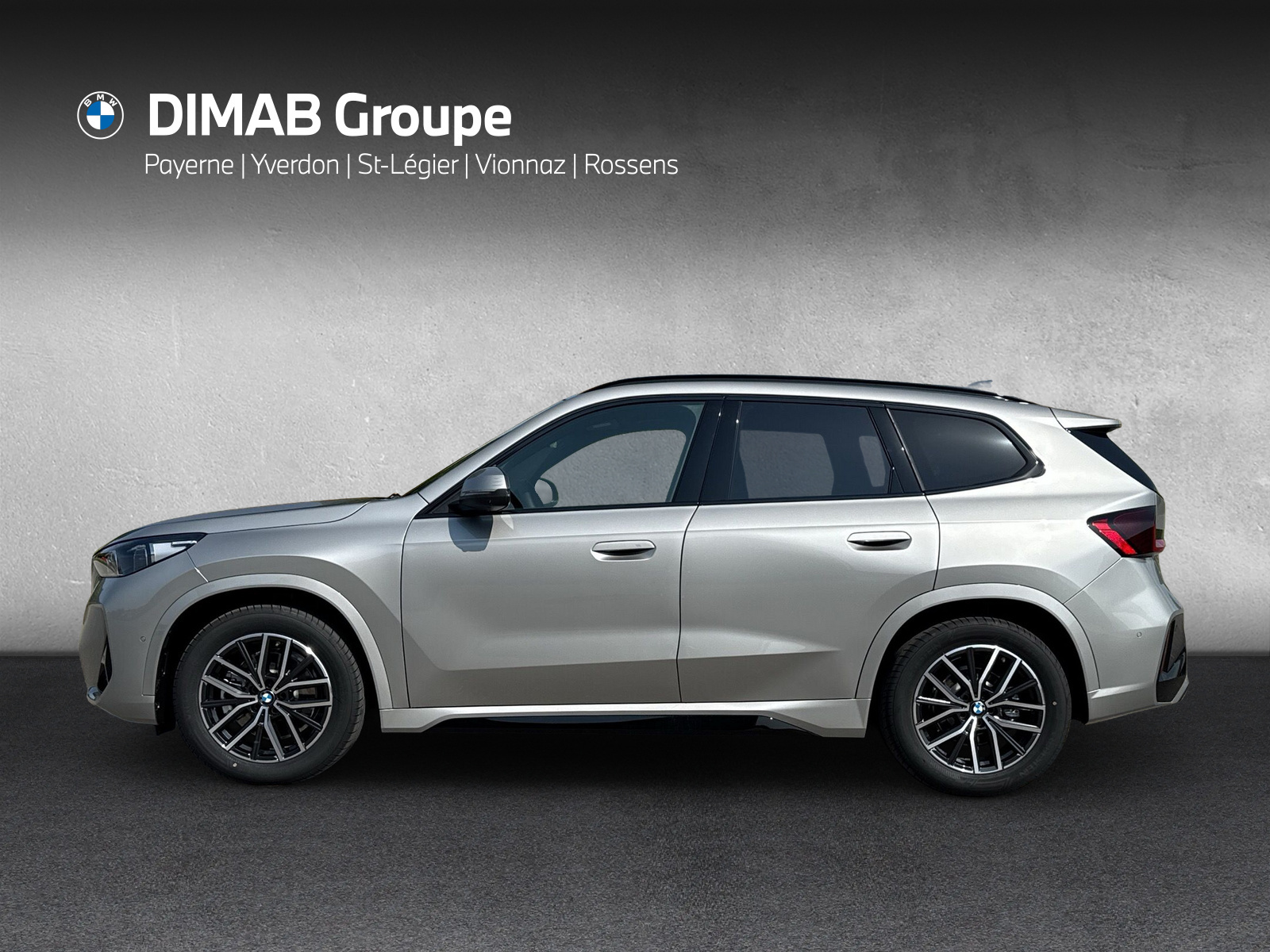 BMW iX1 xDrive 30 M Sport-image-1
