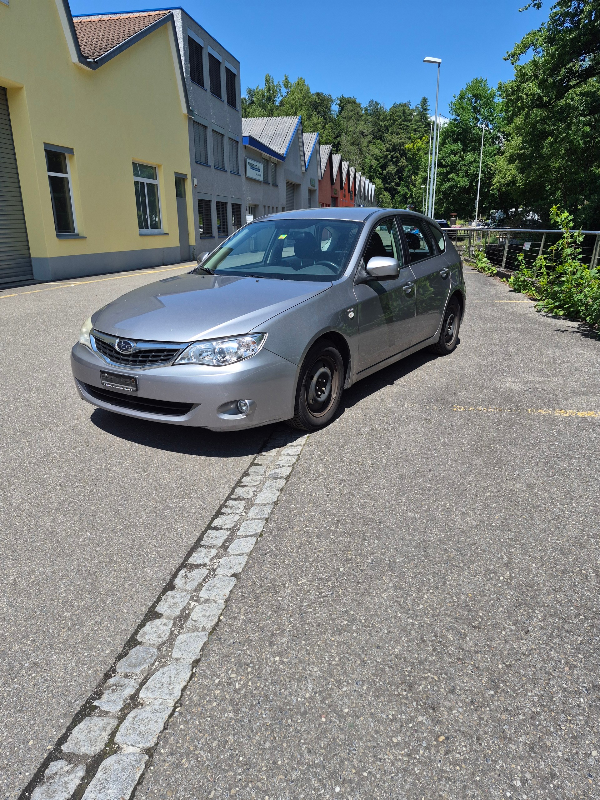 SUBARU Impreza 1.5R Swiss Automatic-image-0