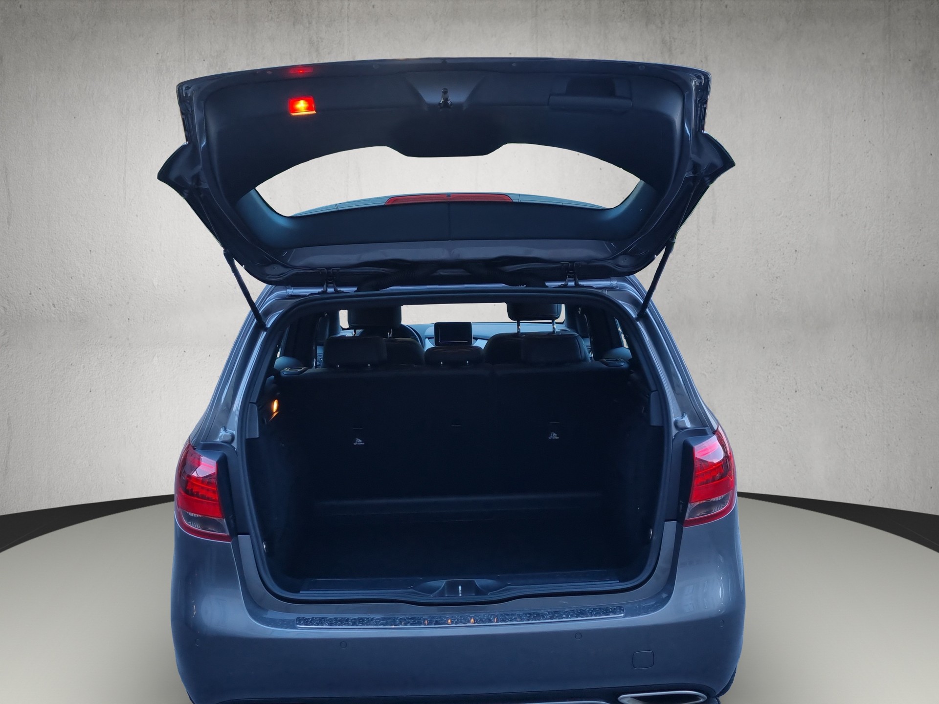 MERCEDES-BENZ B 220 Urban 4m-image-13