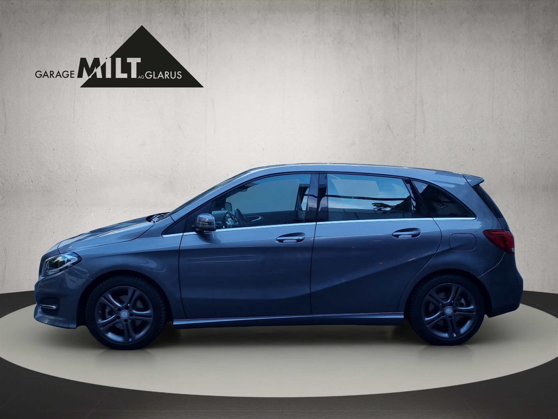 MERCEDES-BENZ B 220 Urban 4m-image-2