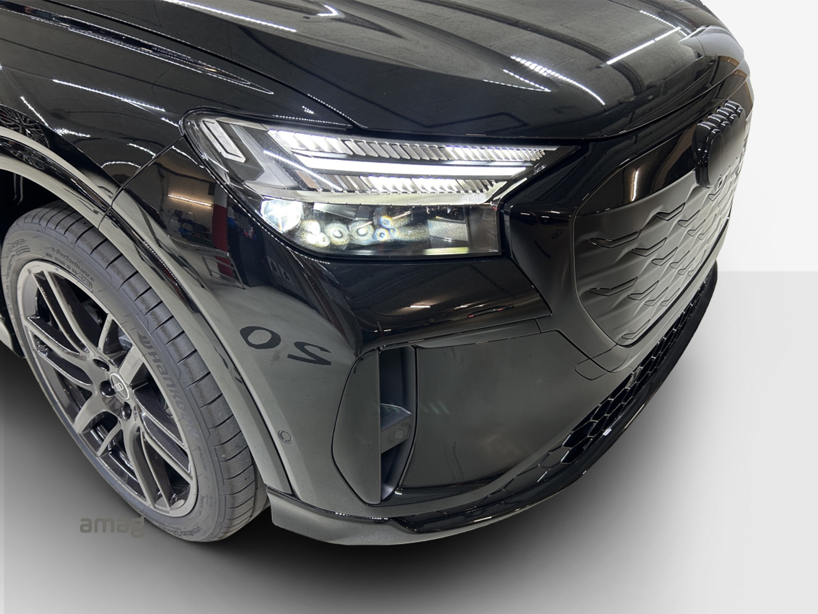 AUDI Q4 e-tron SUV quattro performance-image-15