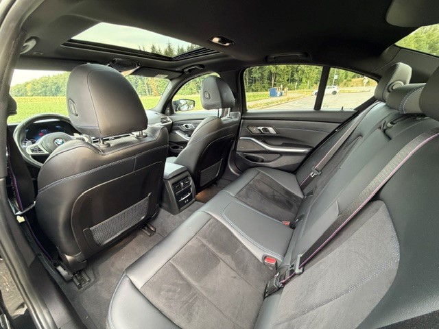 BMW M340i xDrive M Sport Pro-image-6