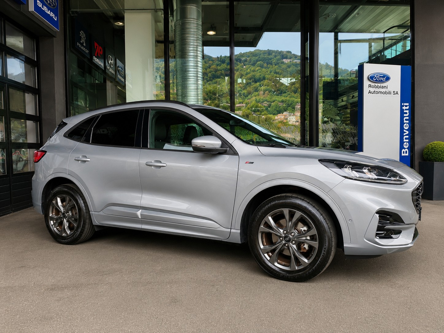 FORD Kuga 2.5 FHEV ST-Line X 4WD-image-3
