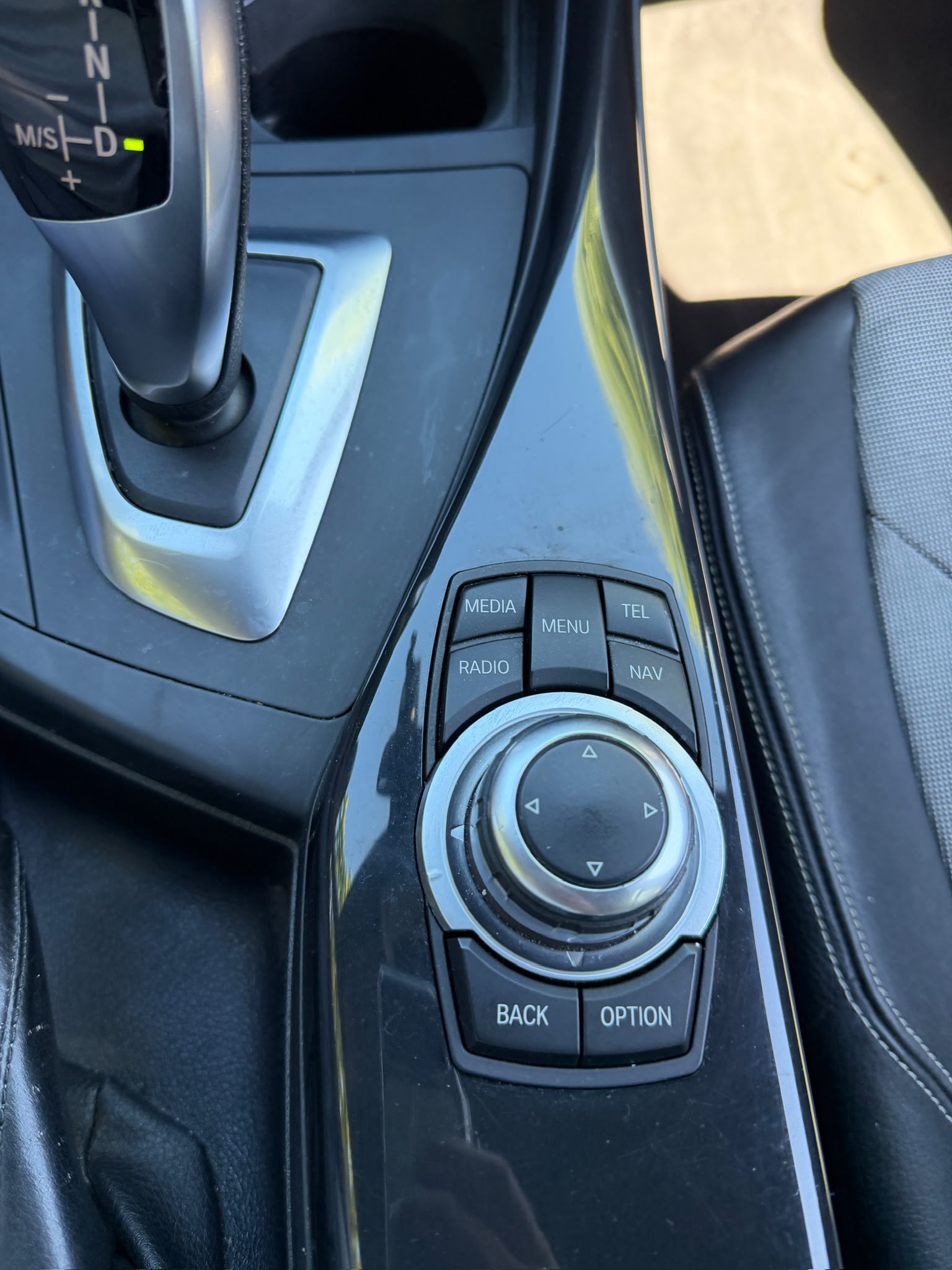 BMW 118i Urban Line Steptronic-image-13