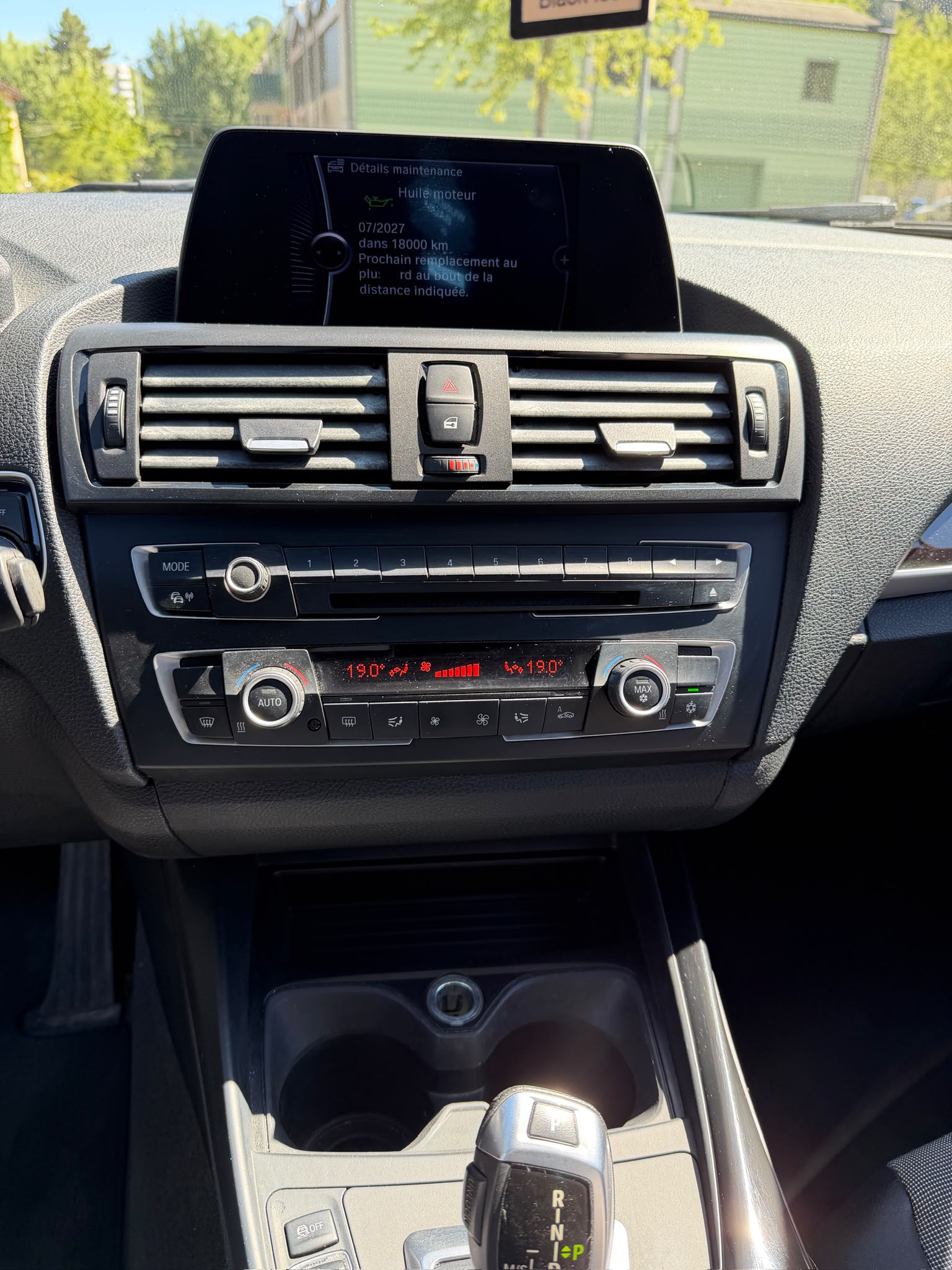 BMW 118i Urban Line Steptronic-image-14