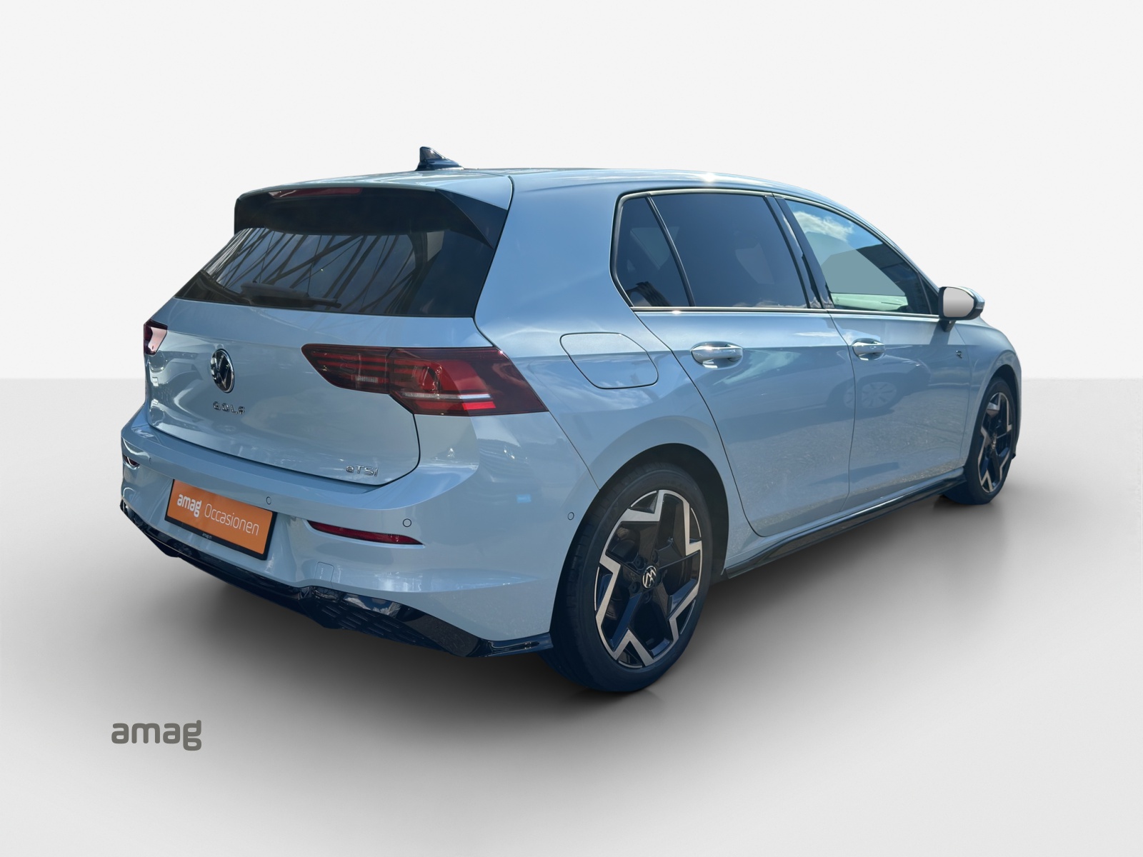 VW Golf 1.5 e TSI mHEV R-Line DSG-image-4
