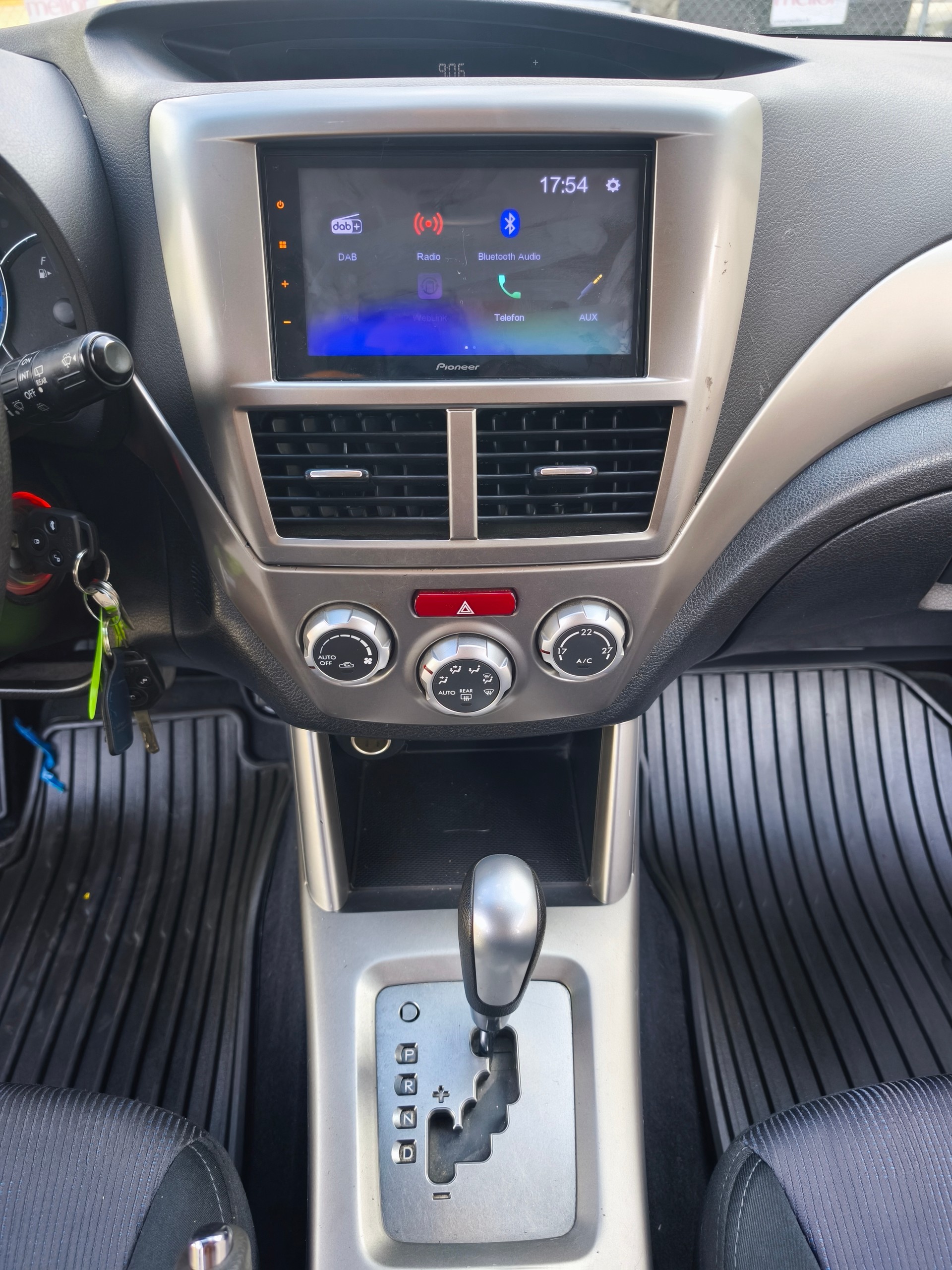 SUBARU Forester 2.0XS Comfort Celebration Automatic-image-10