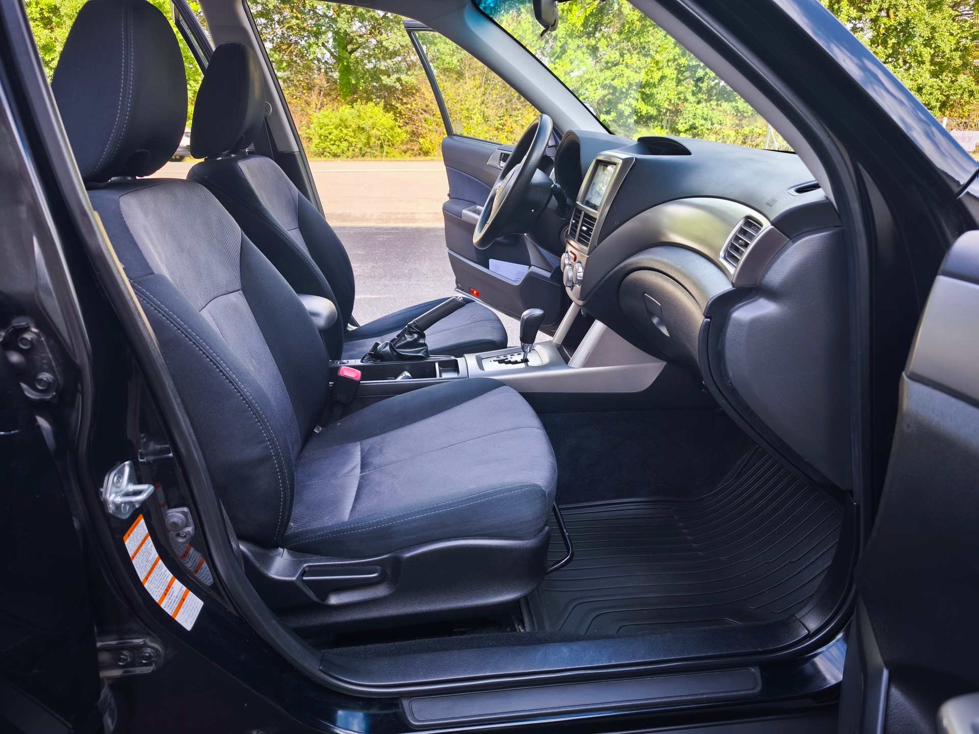 SUBARU Forester 2.0XS Comfort Celebration Automatic-image-5