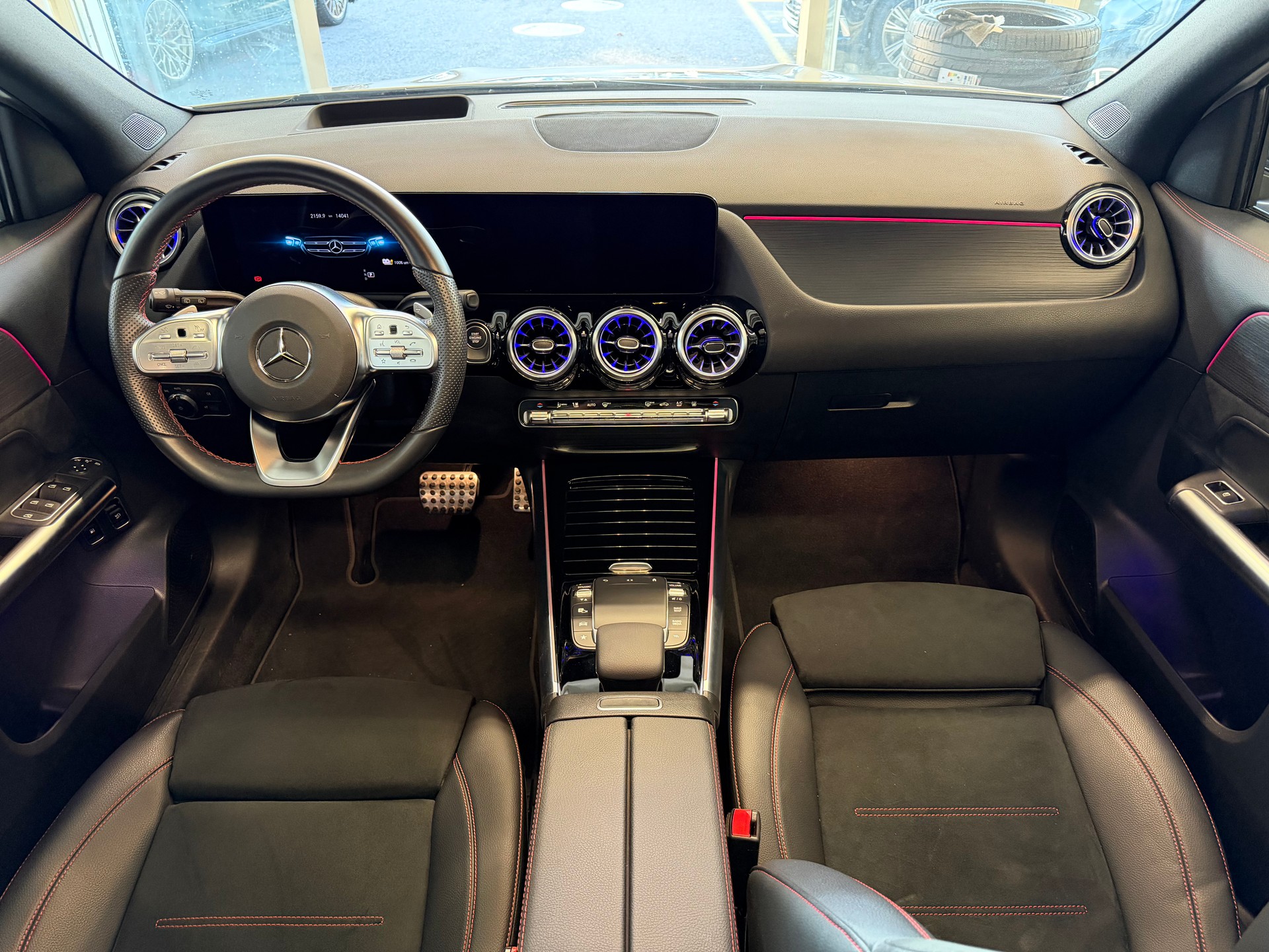 MERCEDES-BENZ GLA 250e AMG Line 8G-DCT | CH | MSI+ Garantie 01/2027 | Gratis Service | WIE NEU | Pano | AHK |-image-22