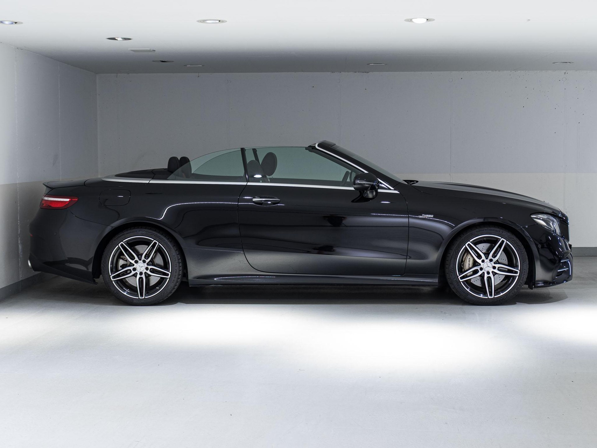 MERCEDES-BENZ E 53 AMG 4MATIC+ Cabriolet-image-1