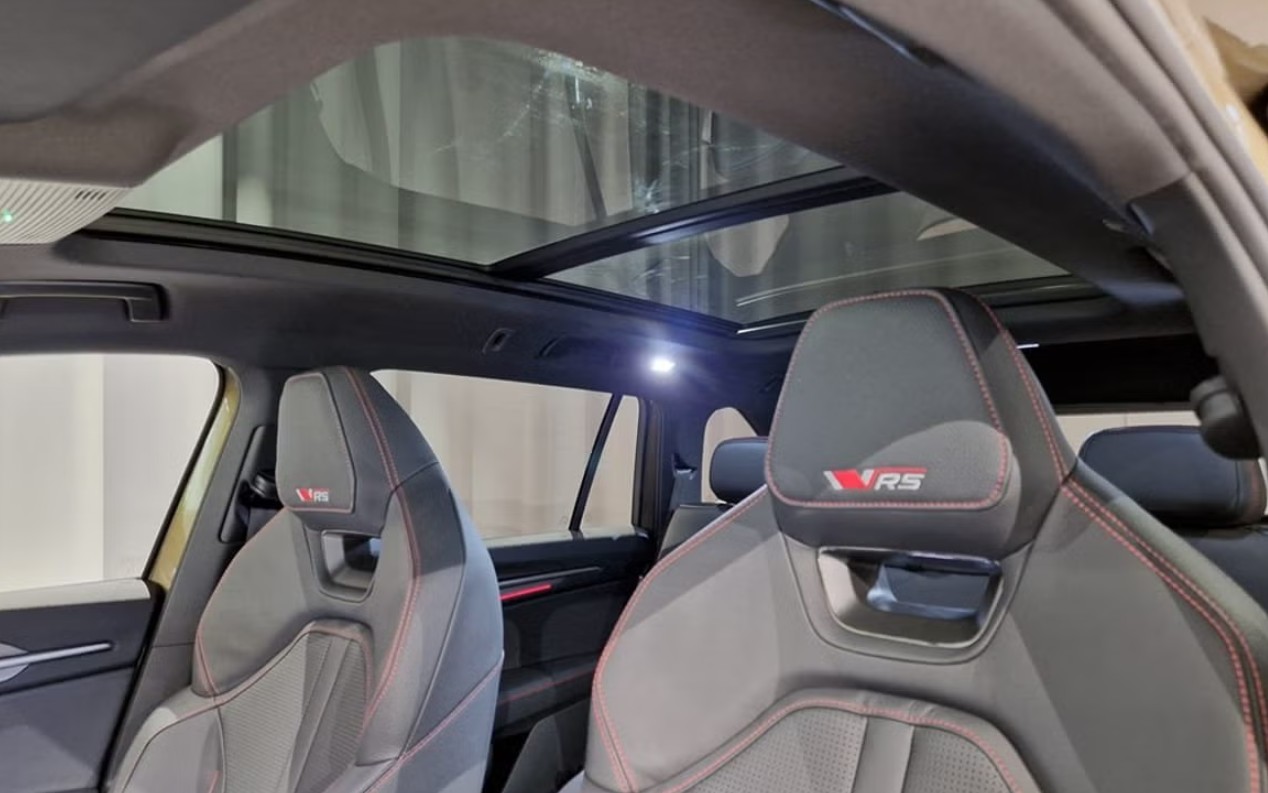 SKODA Kodiaq 2.0 TSI RS 4x4 7-Sitzer-image-7