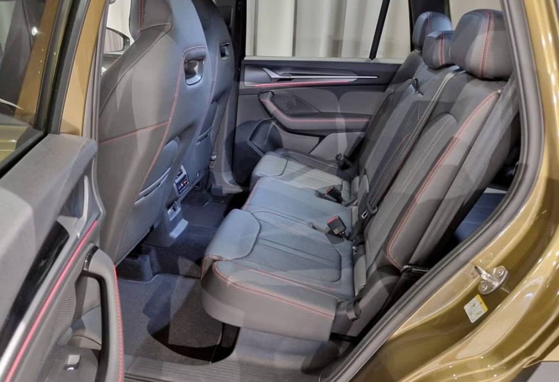 SKODA Kodiaq 2.0 TSI RS 4x4 7-Sitzer-image-8