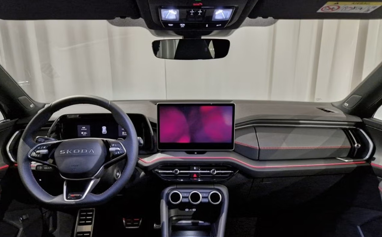 SKODA Kodiaq 2.0 TSI RS 4x4 7-Sitzer-image-5