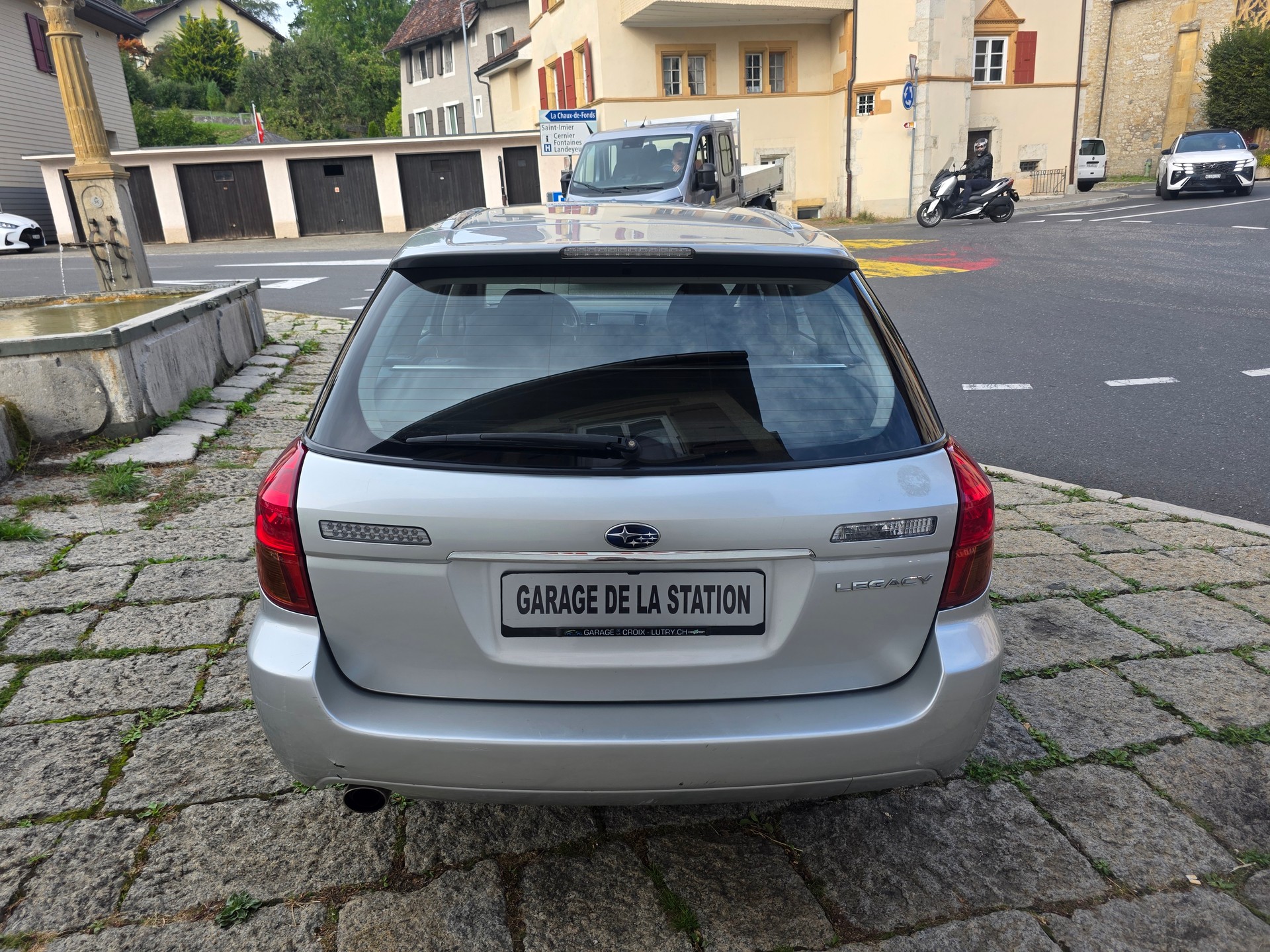 SUBARU Legacy 2.0i AWD-image-4