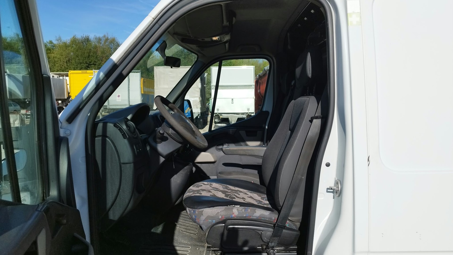 RENAULT Master T35 2.3dCi 125 L3H2-image-15