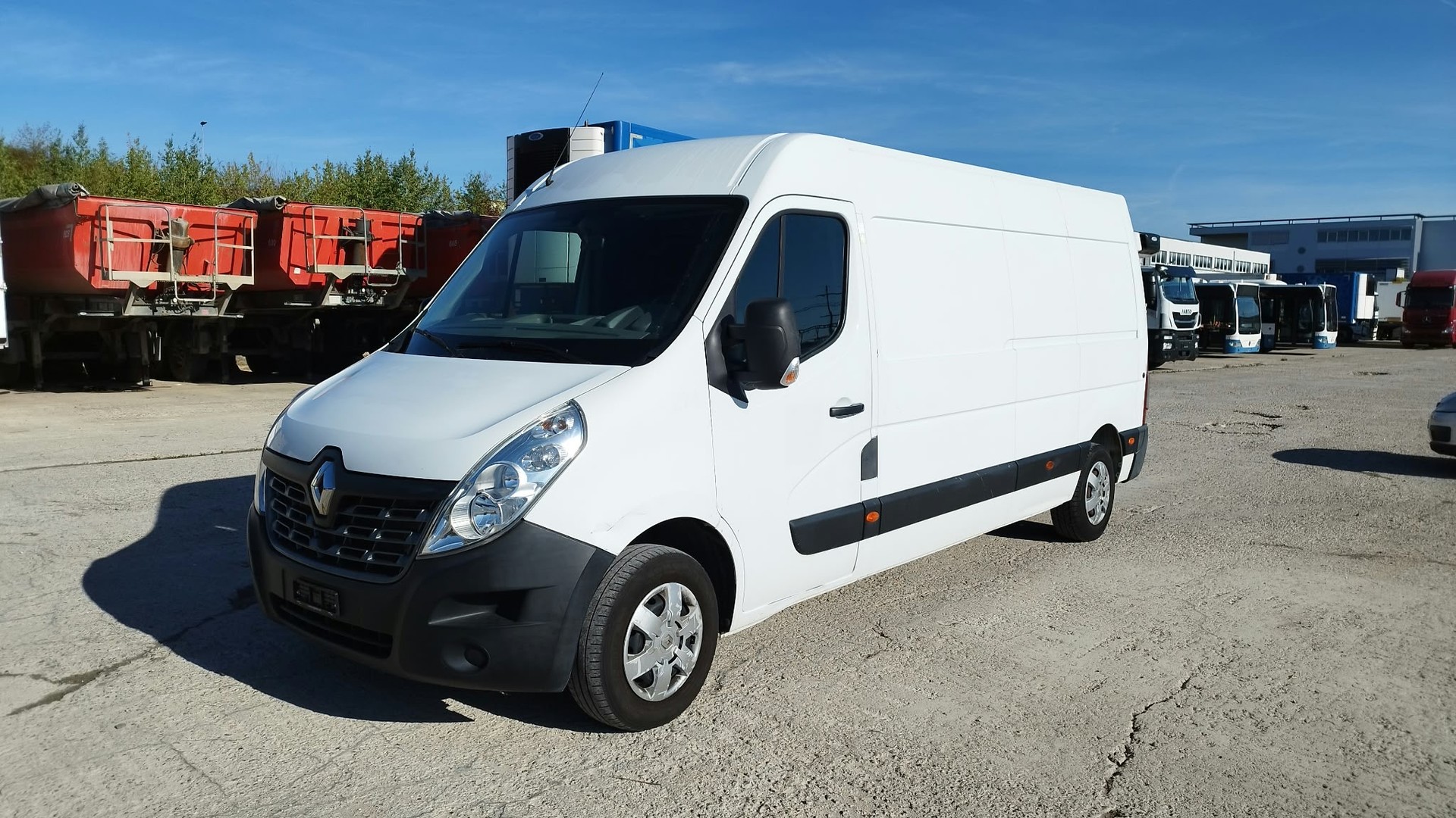 RENAULT Master T35 2.3dCi 125 L3H2-image-1