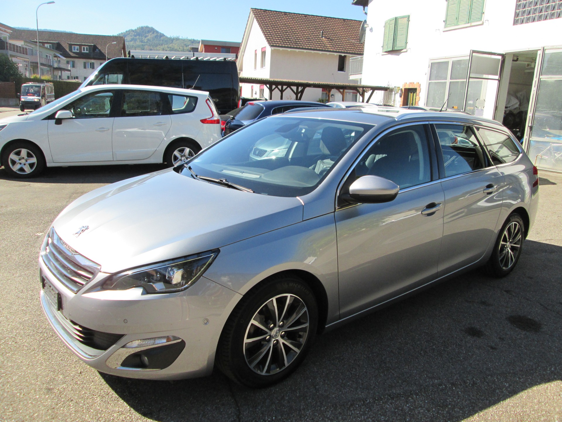 PEUGEOT 308 SW 1.6 BlueHDI Allure