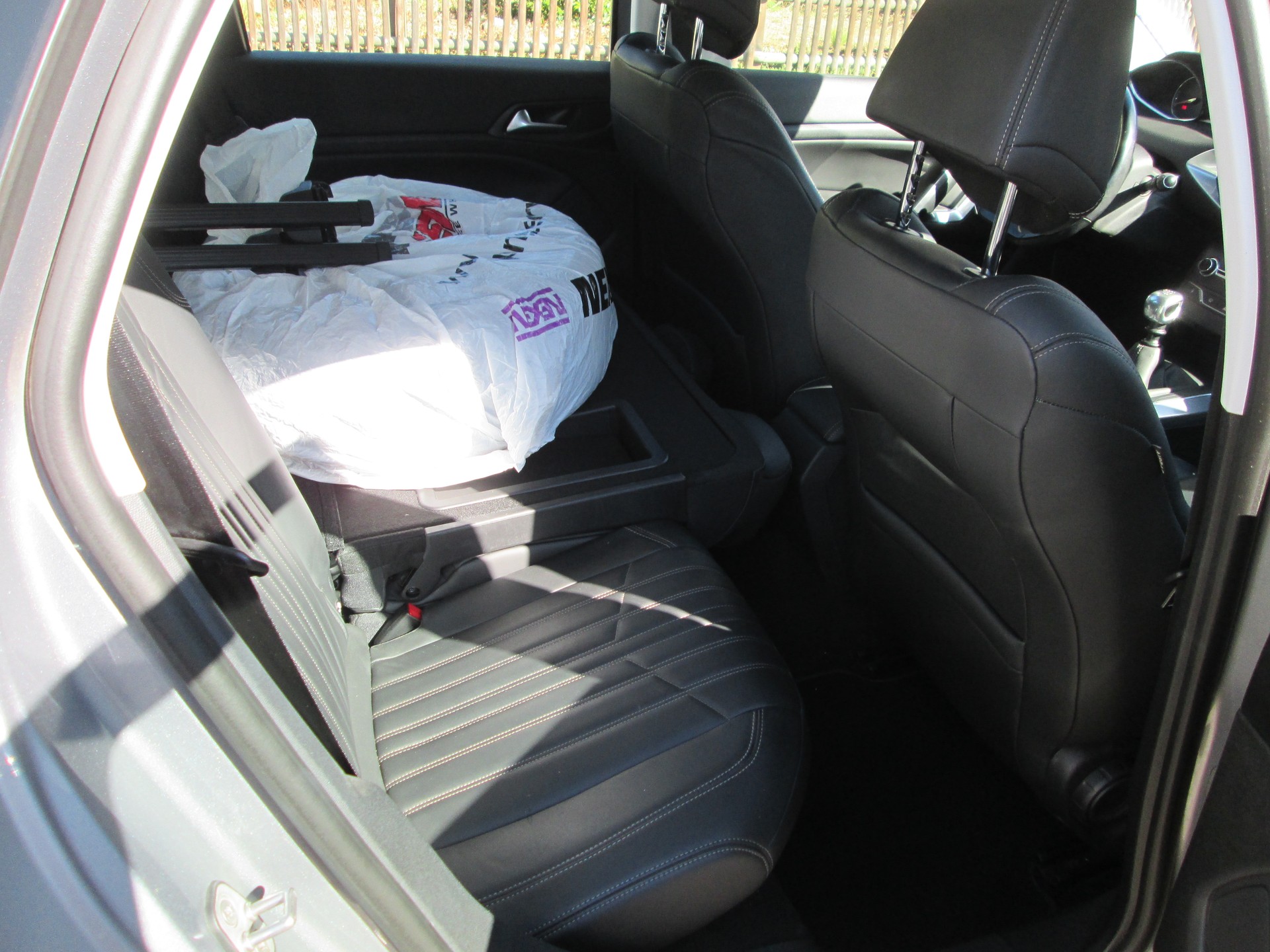 PEUGEOT 308 SW 1.6 BlueHDI Allure-image-10
