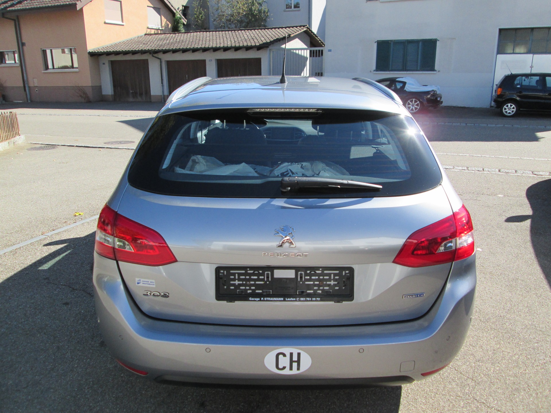 PEUGEOT 308 SW 1.6 BlueHDI Allure-image-3