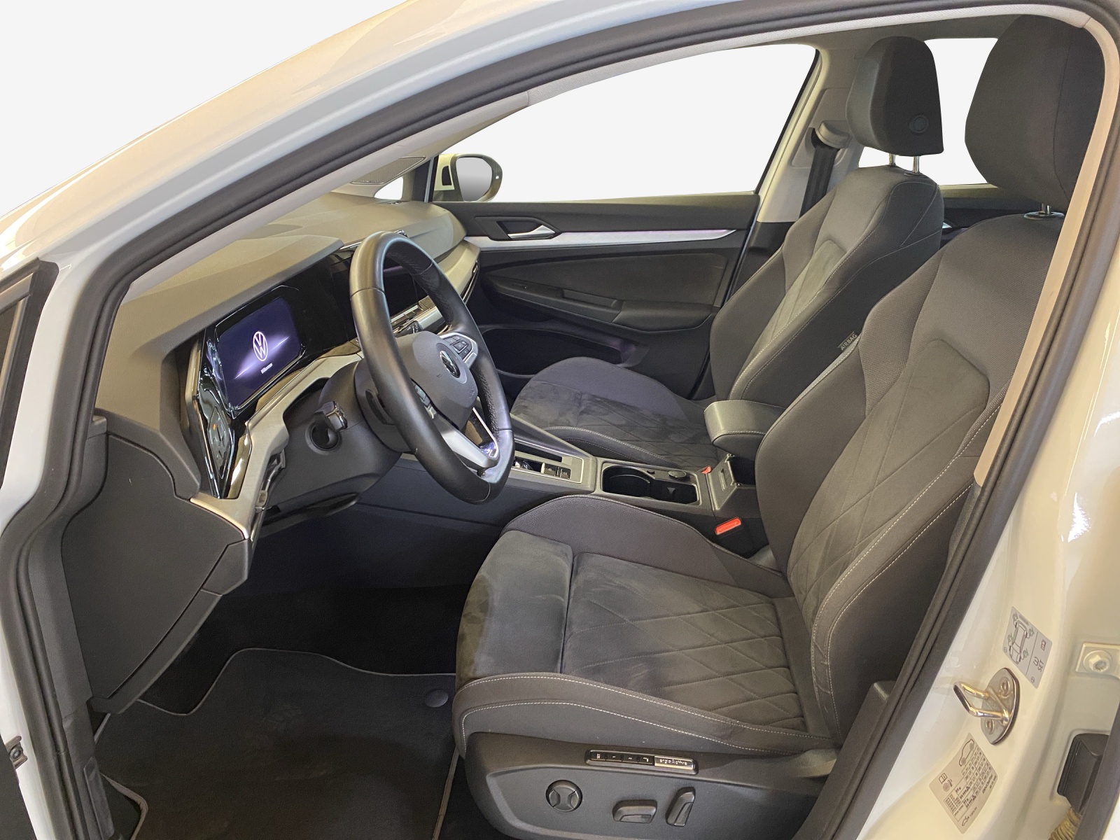 VW Golf Variant 2.0 TDI Life DSG 4Motion-image-7