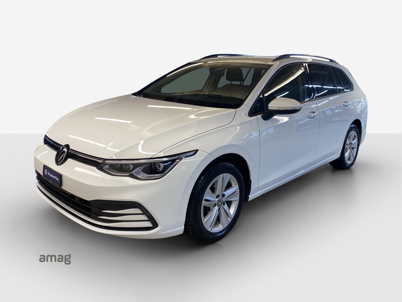 VW Golf Variant 2.0 TDI Life DSG 4Motion-image-0