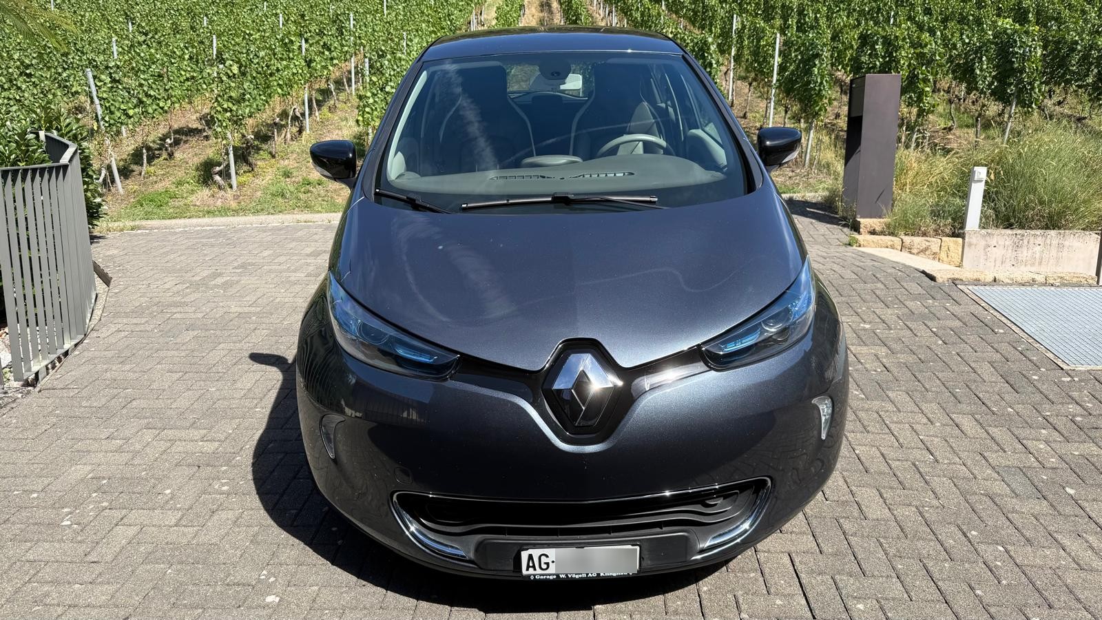 RENAULT R90 Swiss Edition-image-2