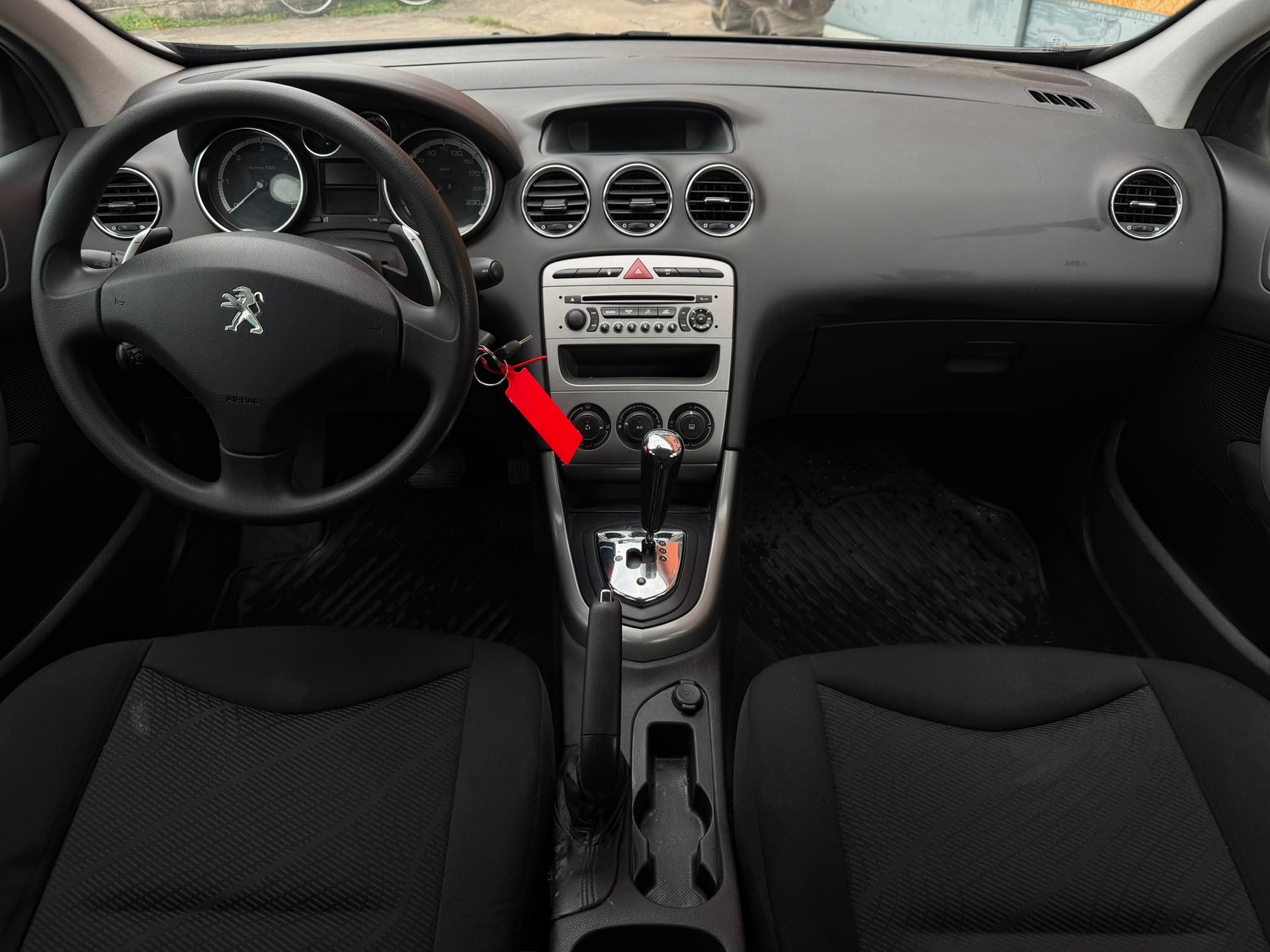 PEUGEOT 308 SW 1.6 HDI Active EGS6-image-8