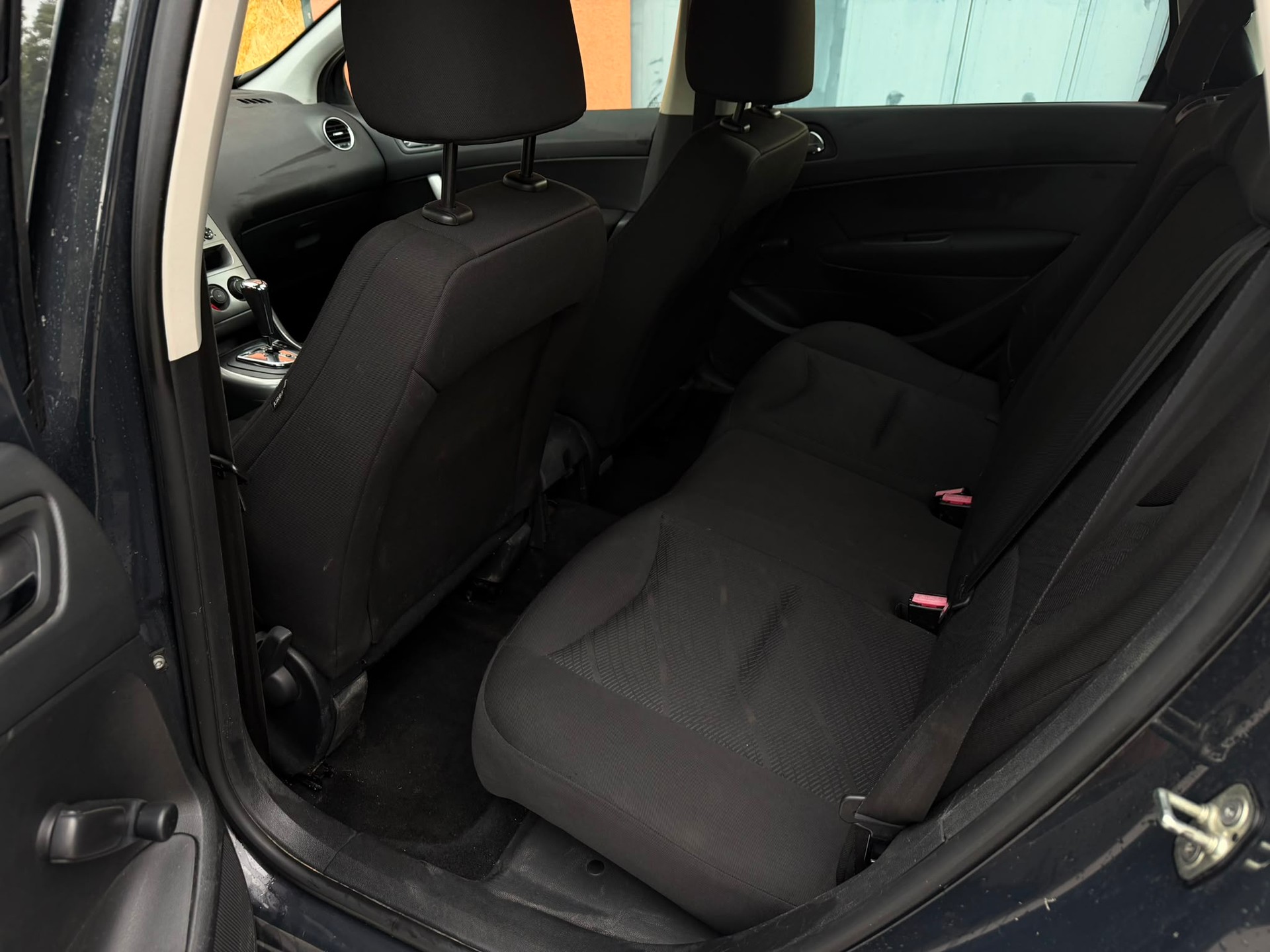 PEUGEOT 308 SW 1.6 HDI Active EGS6-image-7
