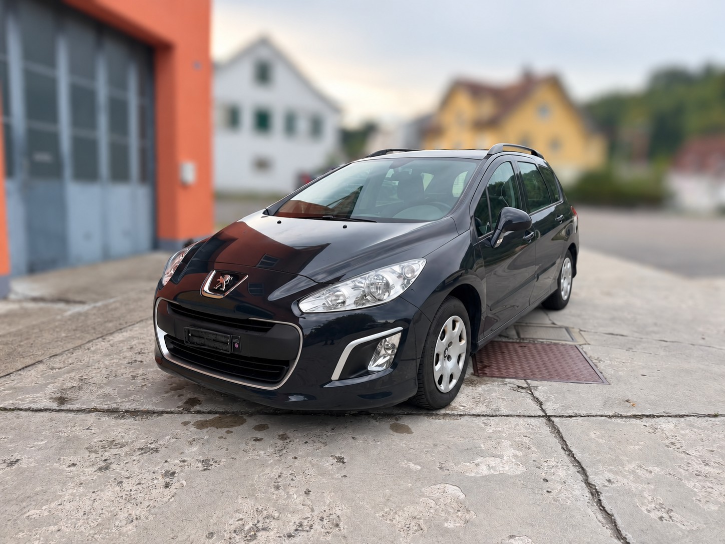 PEUGEOT 308 SW 1.6 HDI Active EGS6-image-0