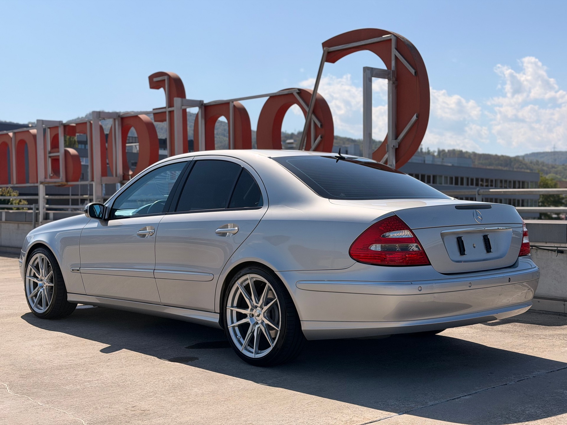 MERCEDES-BENZ E 200 Kompressor Avantgarde-image-6
