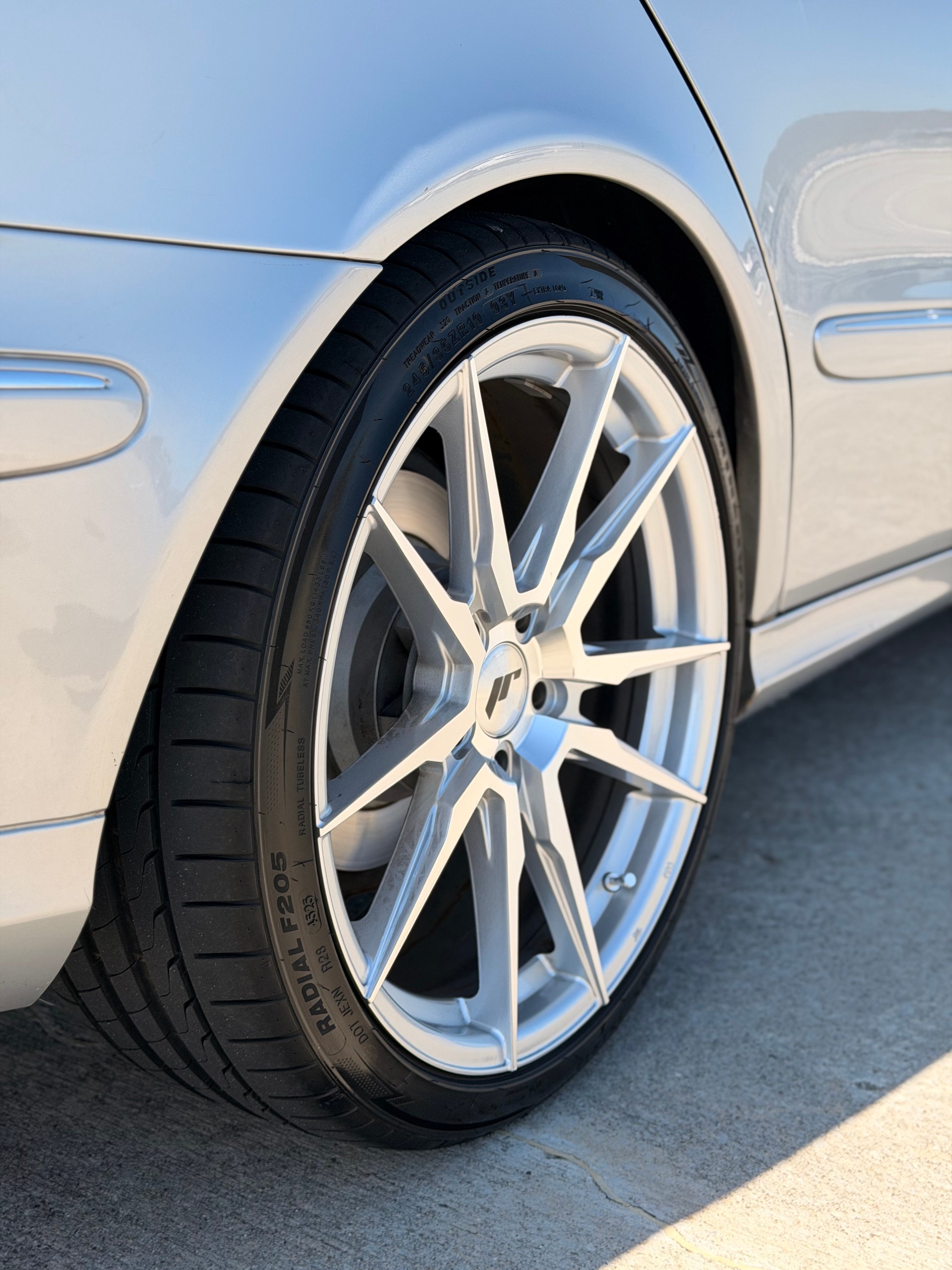 MERCEDES-BENZ E 200 Kompressor Avantgarde-image-7
