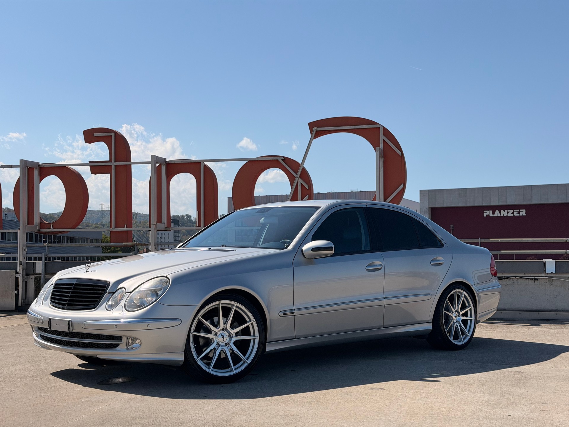 MERCEDES-BENZ E 200 Kompressor Avantgarde-image-0