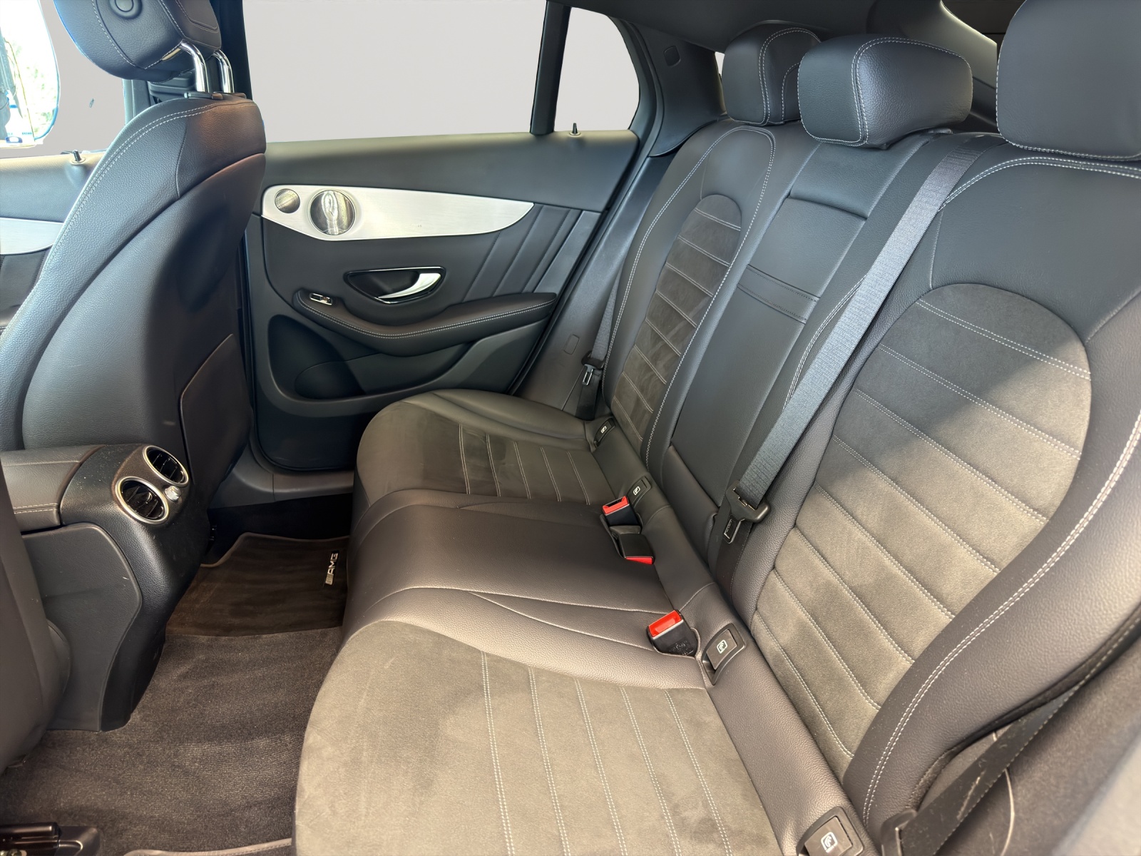 MERCEDES-BENZ GLC Coupé 300 AMG Line 4Matic 9G-Tronic-image-9