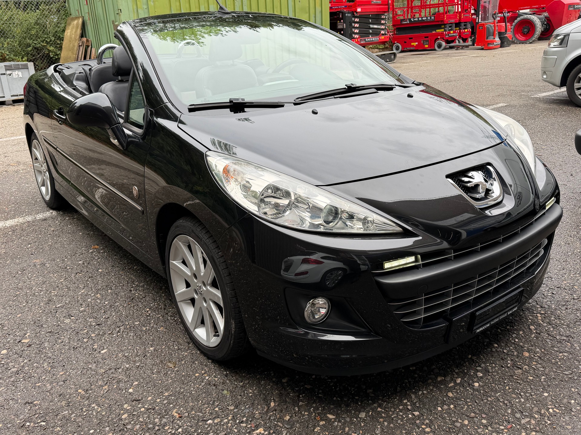 PEUGEOT 207 CC 1.6 16V Turbo Roland Garros-image-0