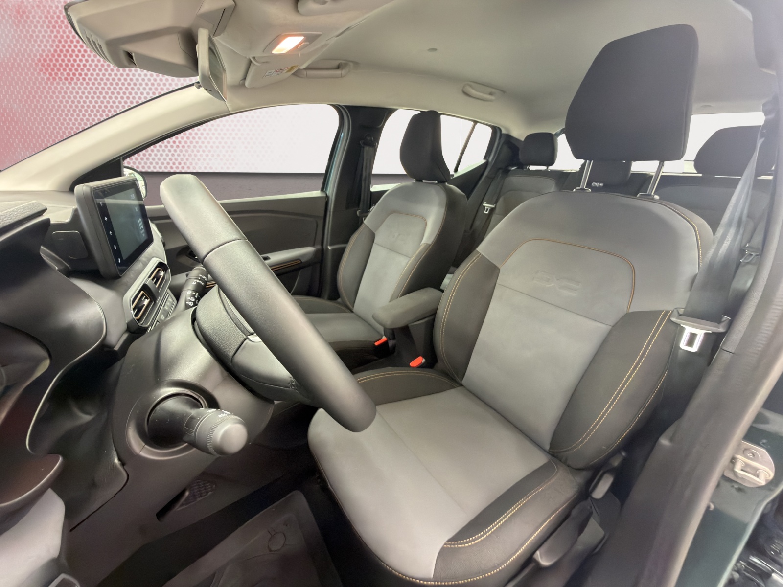 DACIA Sandero Stepway TCe 90 Extreme+ CVT-image-9