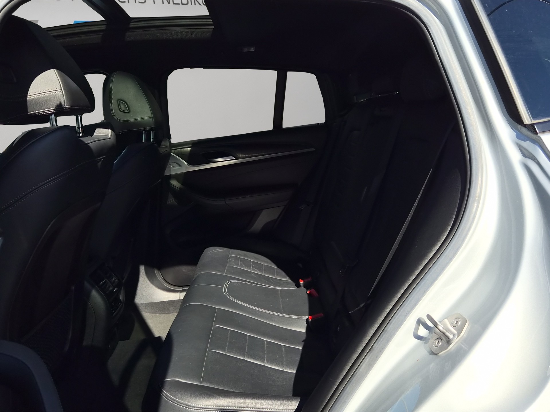 BMW X4 xDrive 30d M Sport X Steptronic-image-18