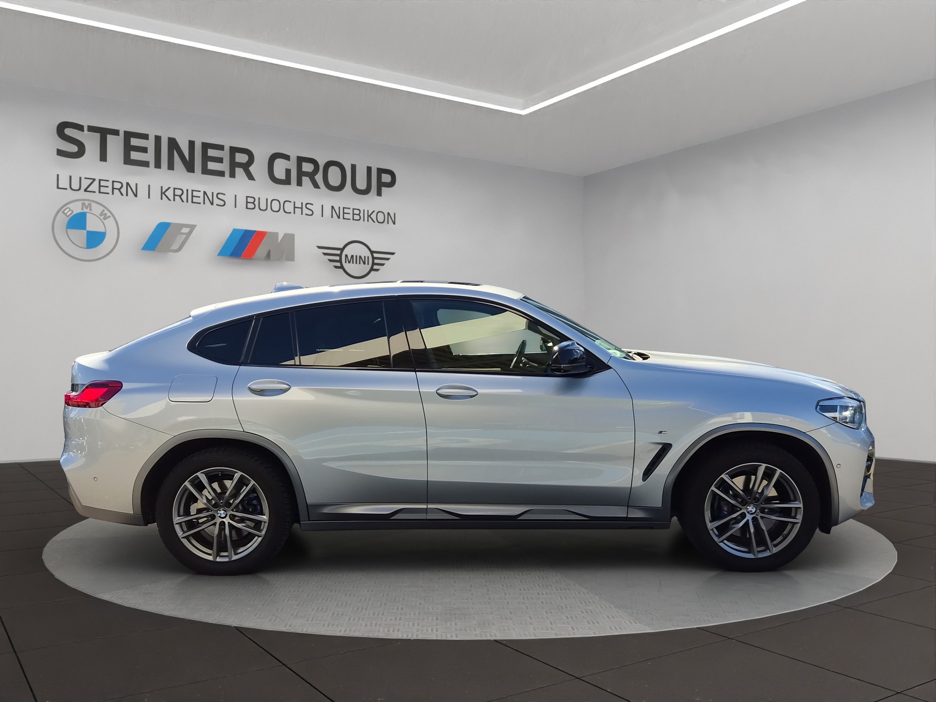 BMW X4 xDrive 30d M Sport X Steptronic-image-3