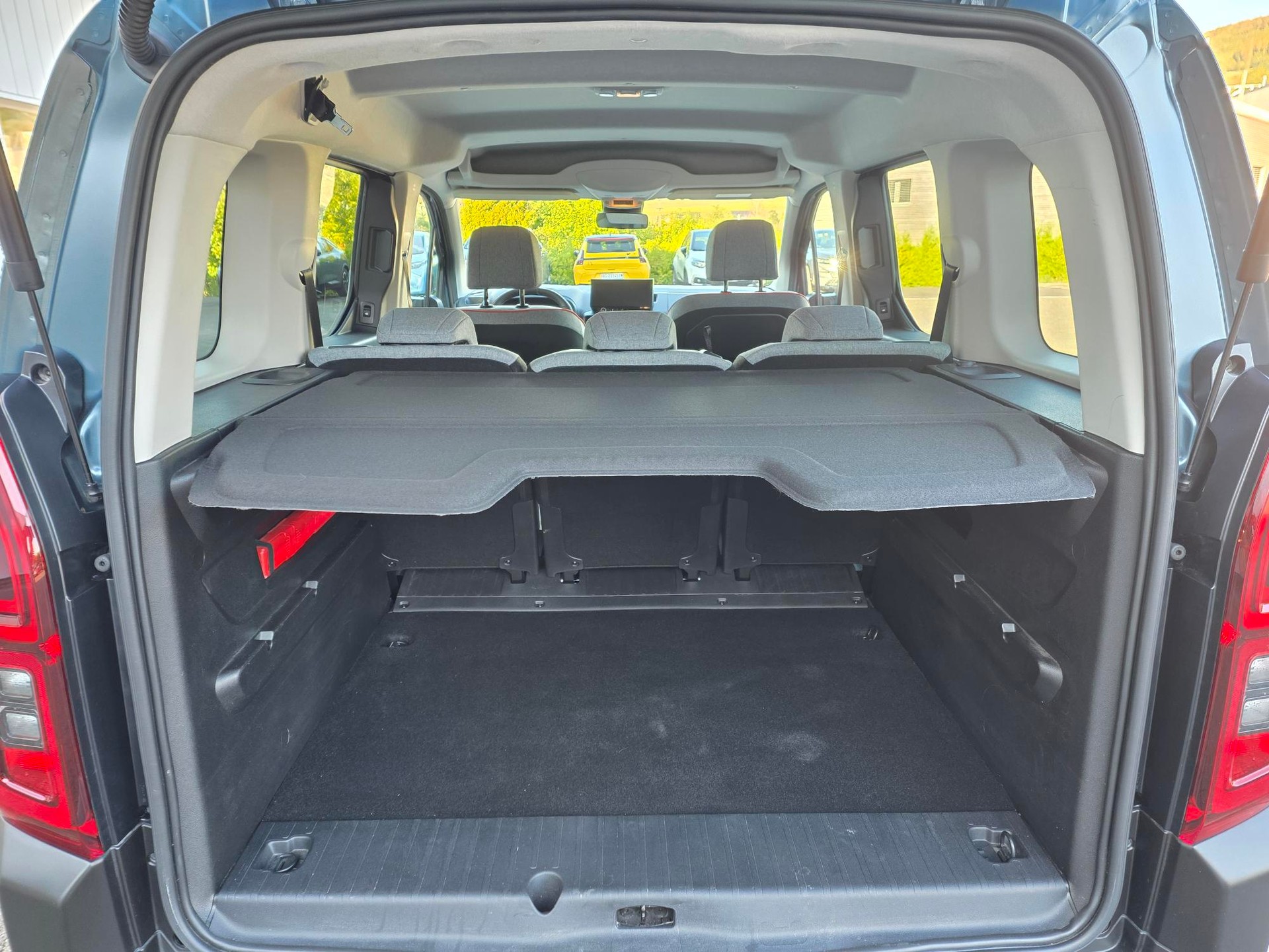 CITROEN Berlingo 1.5 BlueHDi 130 Max XTR-image-9